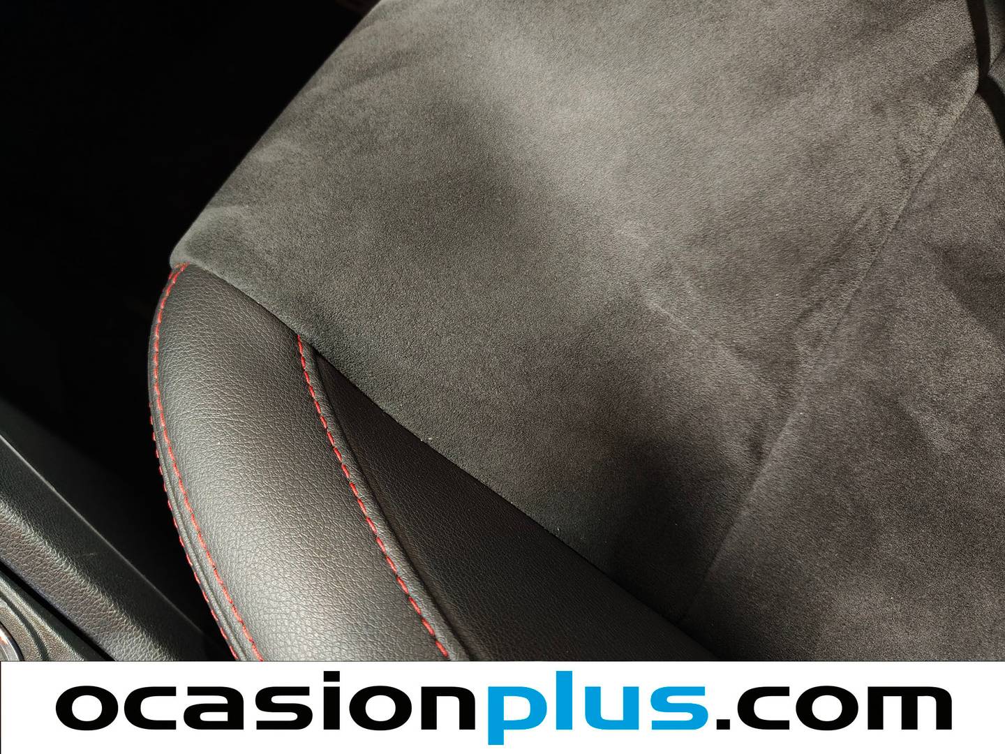 Extras y acabados del Seat Ibiza Seat Ibiza 1.0 EcoTSI FR Crono (110 CV)