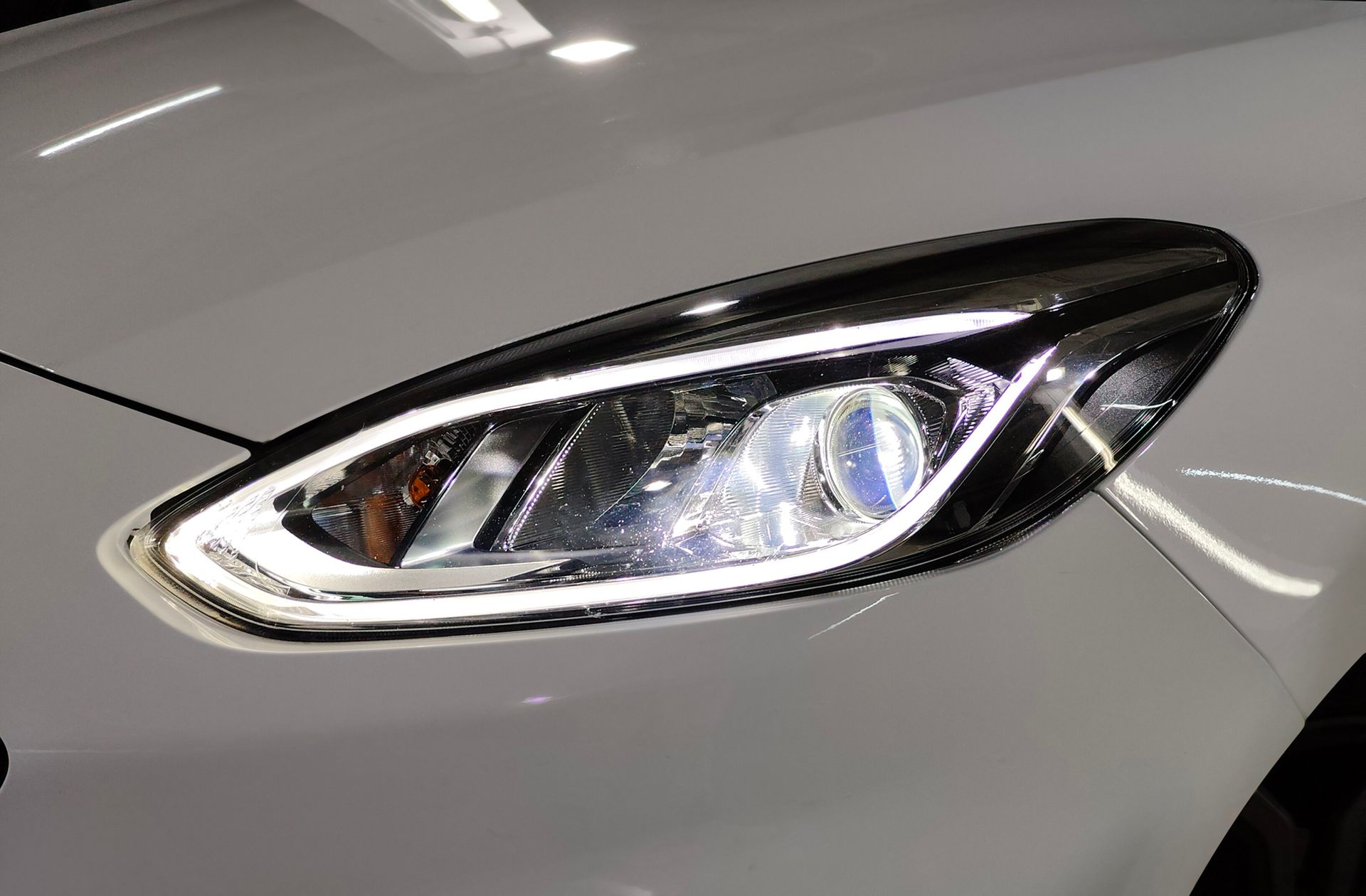 Ford Fiesta 1.0 EcoBoost MHEV ST-Line - foto 15