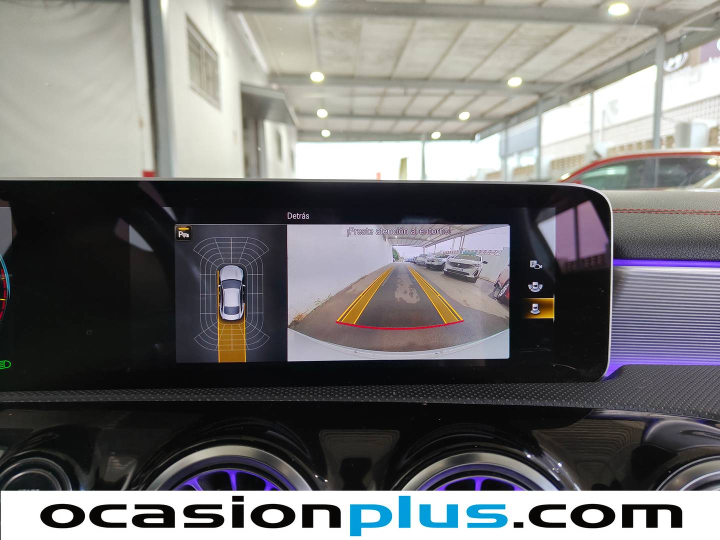 Equipamiento del Mercedes CLA Mercedes-Benz CLA 200  (163 CV) Pack AMG