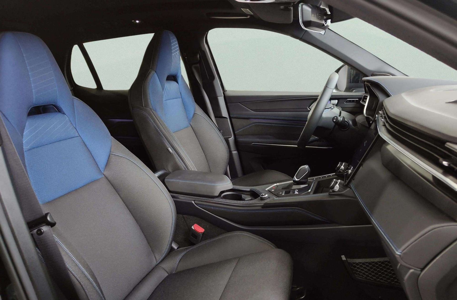 Lynk & Co 01 1.5 PHEV - foto 23