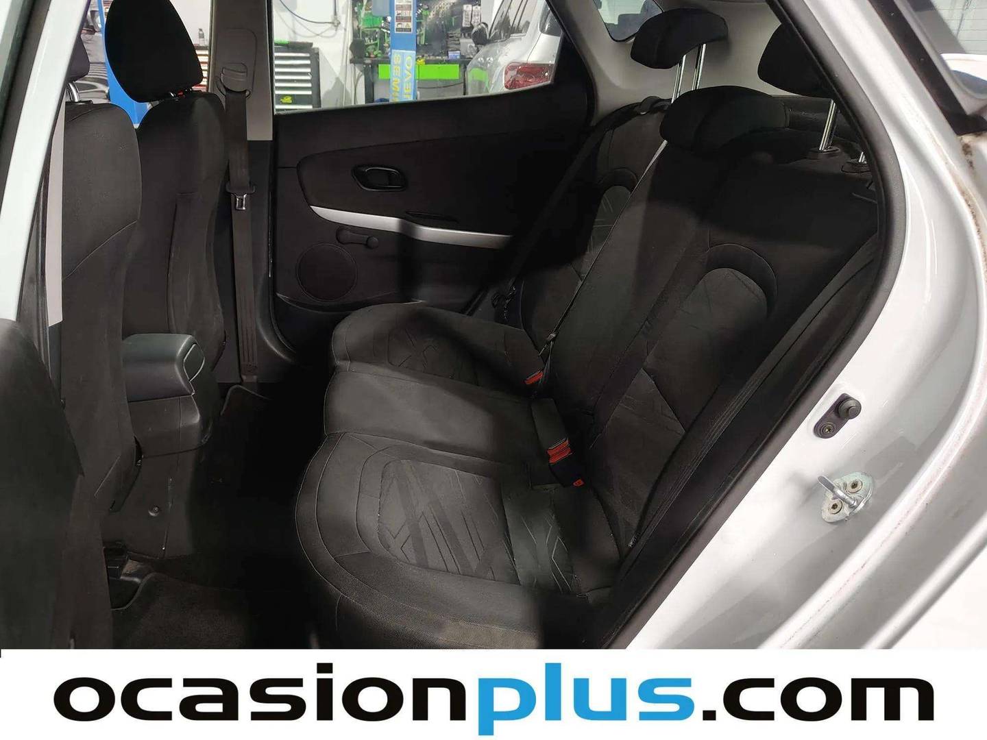 Foto asientos traseros KIA Ceed Kia Ceed 1.4 CRDi WGT Concept (90 CV)