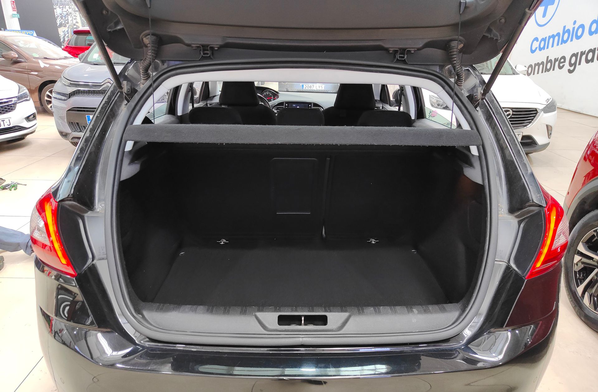 Peugeot 308 BlueHDi 150 Allure - foto 15