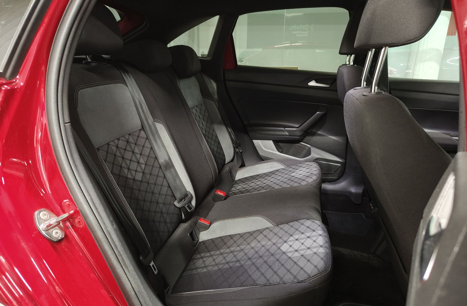 Volkswagen Taigo R-Line 1.5 TSI DSG - foto 18