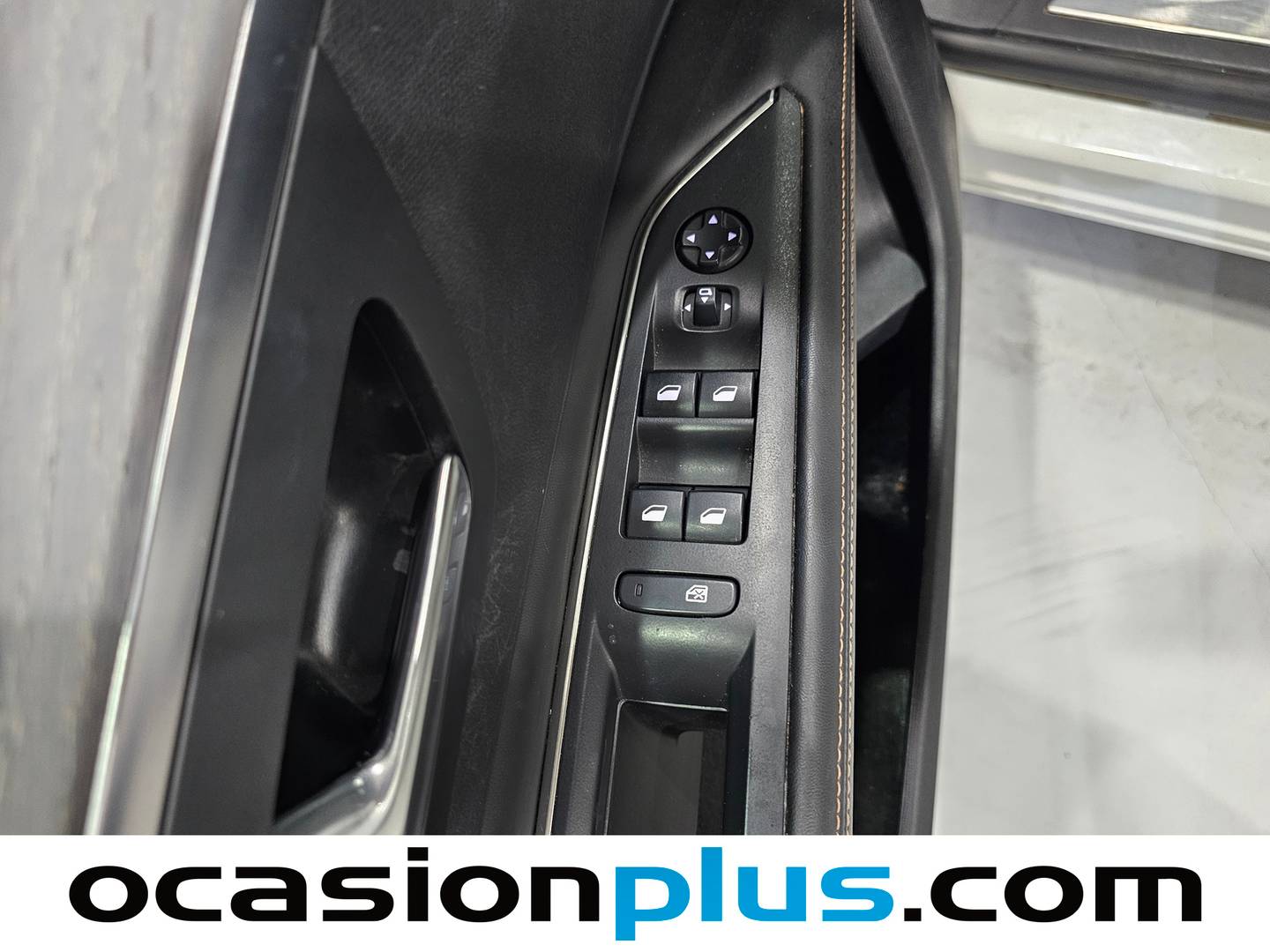 Foto Peugeot 3008 Peugeot 3008 BlueHDi 180 S&S GT EAT6 (180 CV)