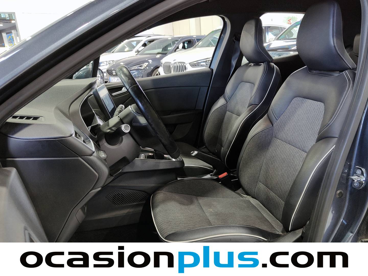 Foto asientos delanteros Renault Clio Renault Clio Zen TCe  (100 CV)