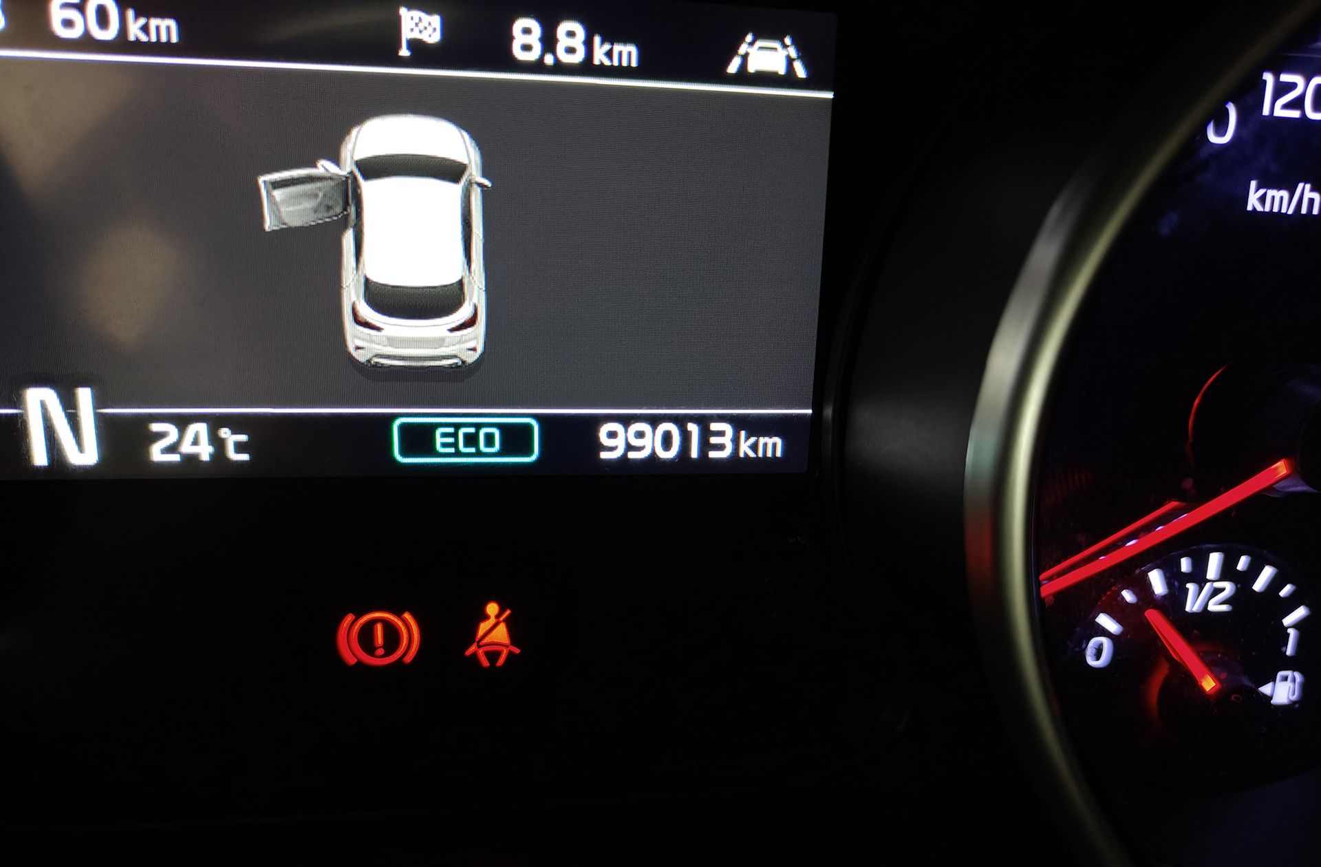 Kia XCeed 1.5 MHEV iMT Tech - foto 11