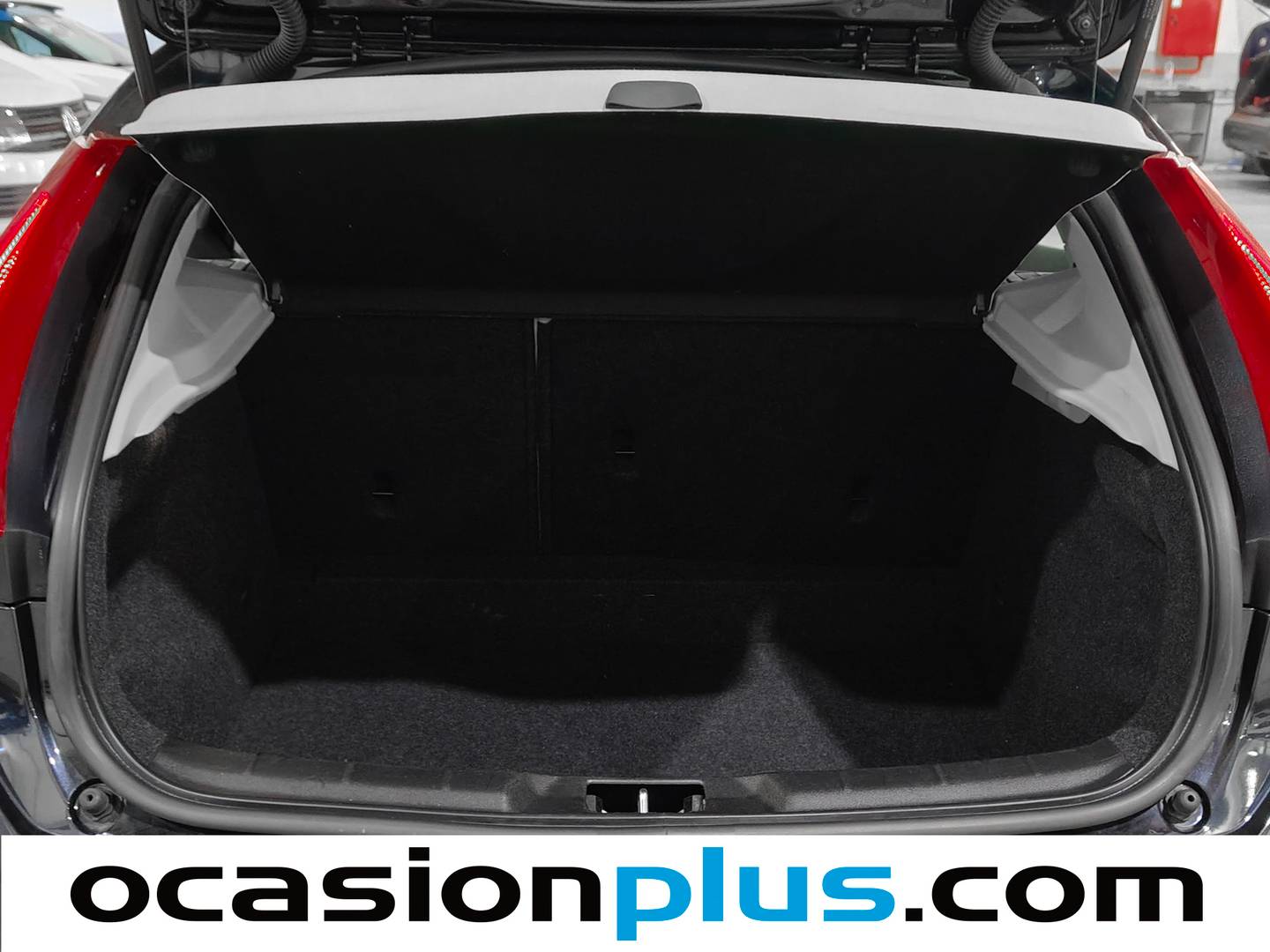 Fotos maletero Volvo V40 Volvo V40 D3 Momentum (150 CV)