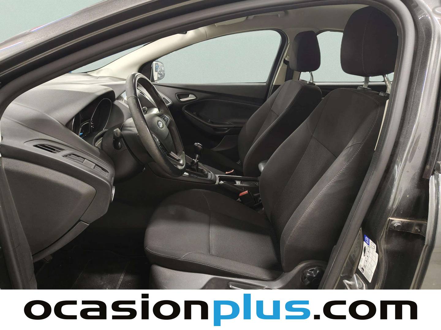 Foto asientos delanteros Ford Focus Ford Focus 1.5 TDCi Business (120 CV)