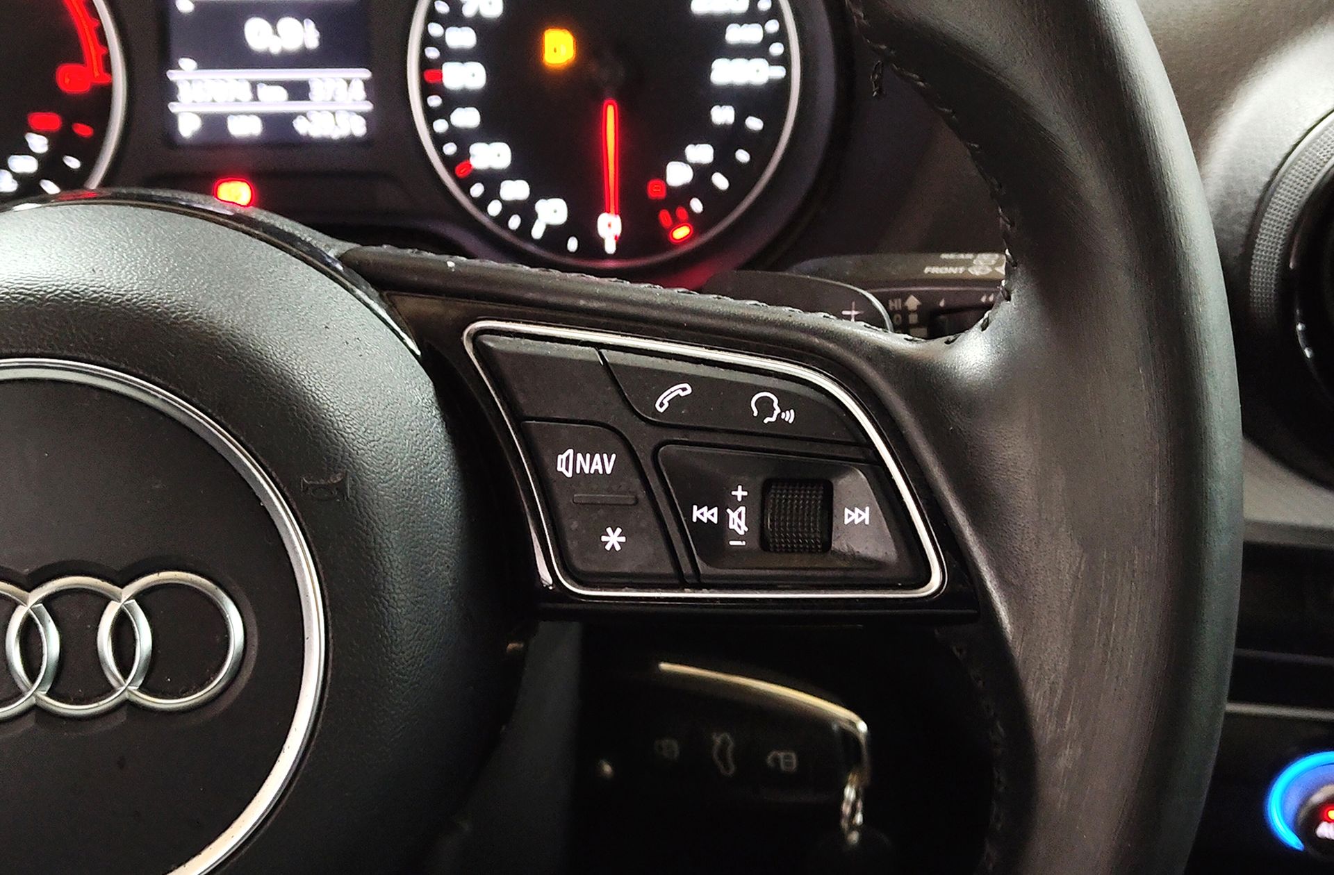 Audi Q2 design edition 2.0 TDI quattro S tronic - foto 31