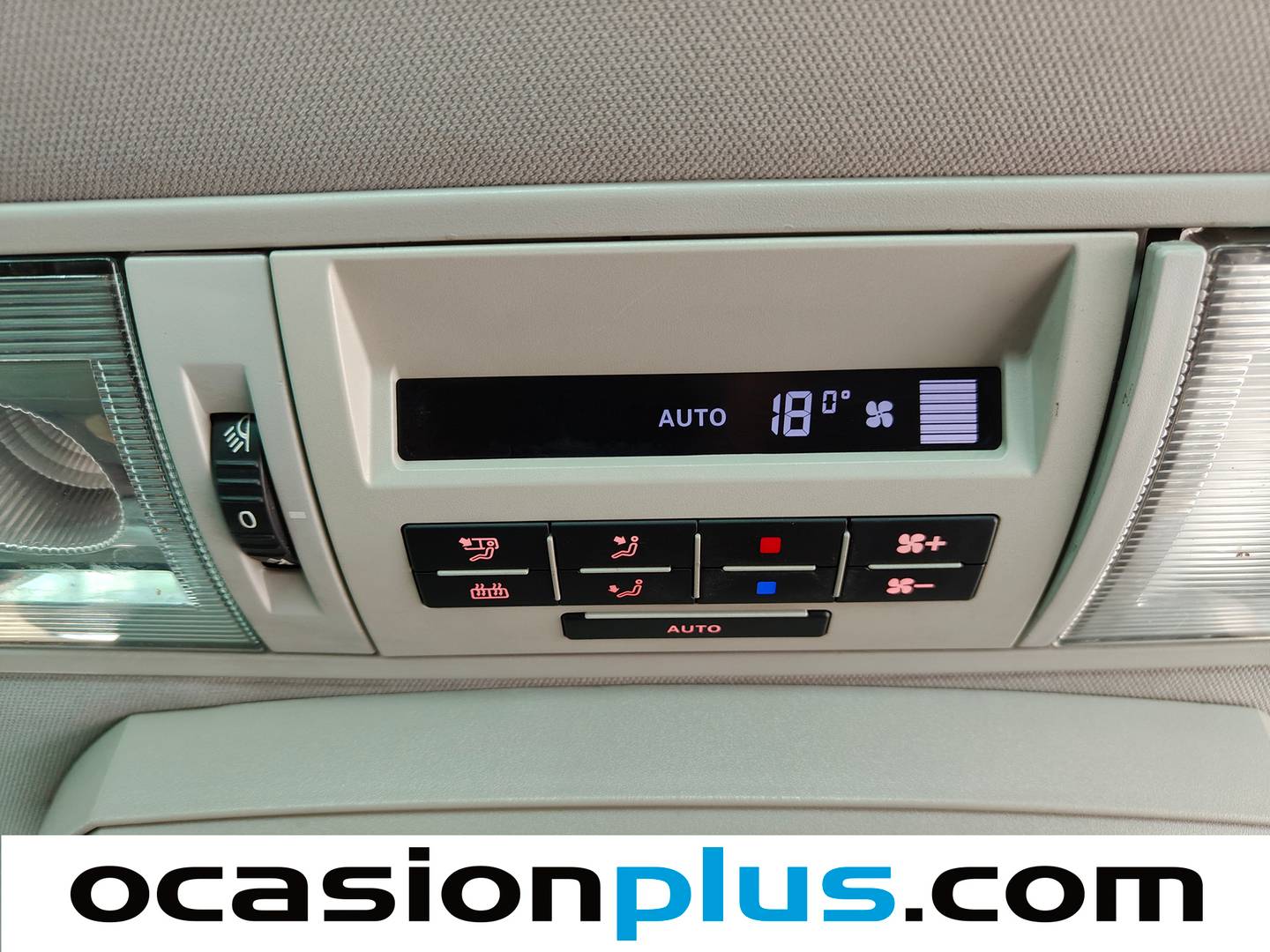 Acabados Volkswagen Caravelle Volkswagen Caravelle Comfortline Batalla Corta 2.0 BiTDI 4Motion (180 CV) DSG 9 Plazas