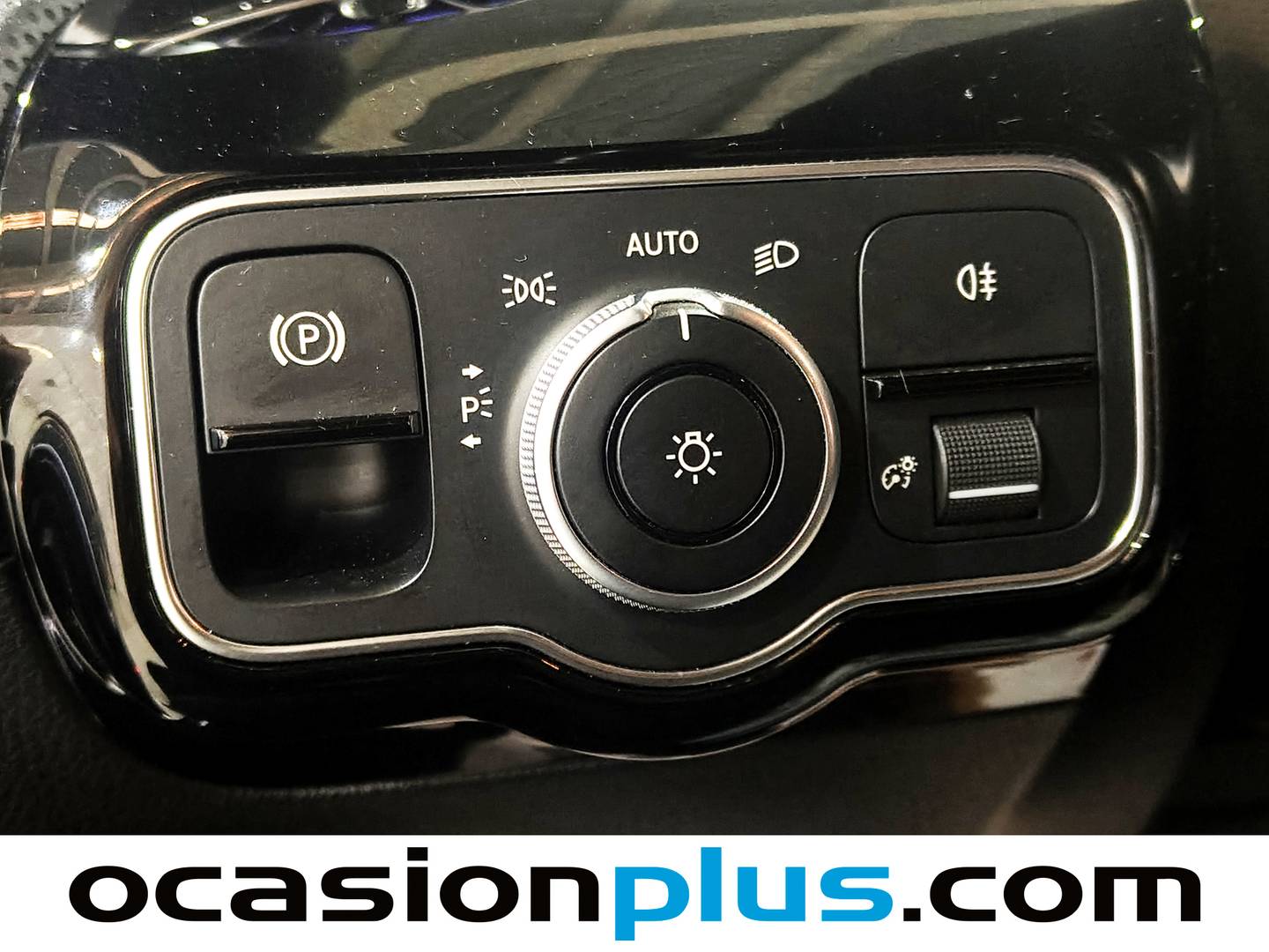 Foto Mercedes CLA Mercedes-Benz CLA 200 Pack AMG (163 CV)