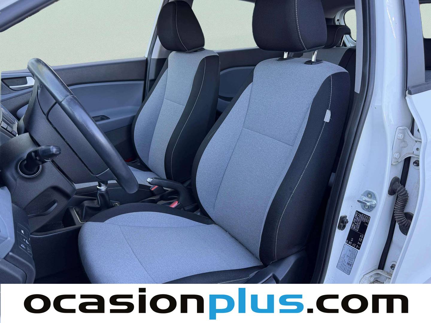 Foto asientos delanteros Hyundai i20 Hyundai i20 1.2 MPI Klass (84 CV)