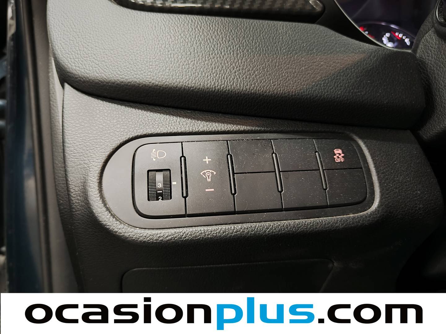 Acabados KIA Carens KIA Carens 1.6 GDi Drive (135 CV)