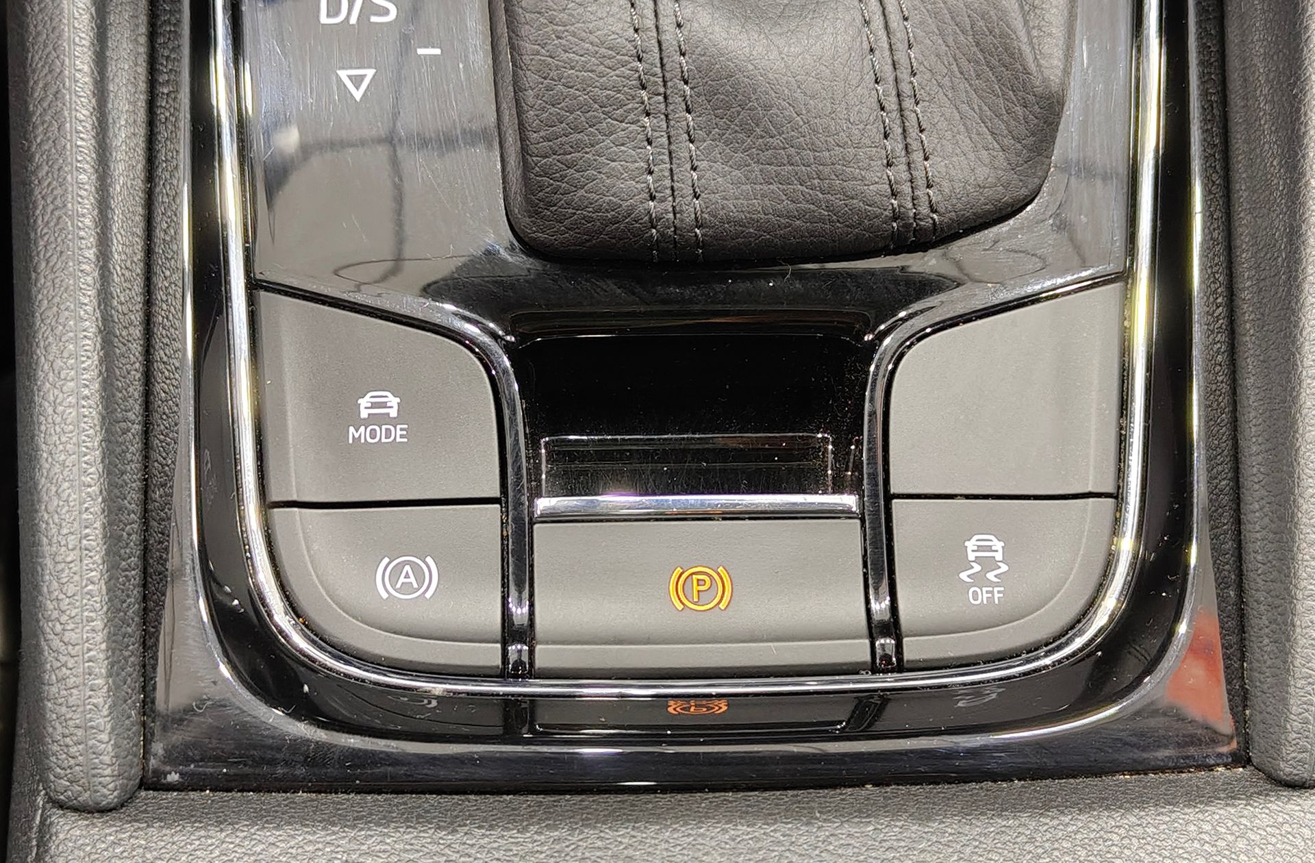 Škoda Karoq 1.5 TSI ACT Style DSG - foto 30