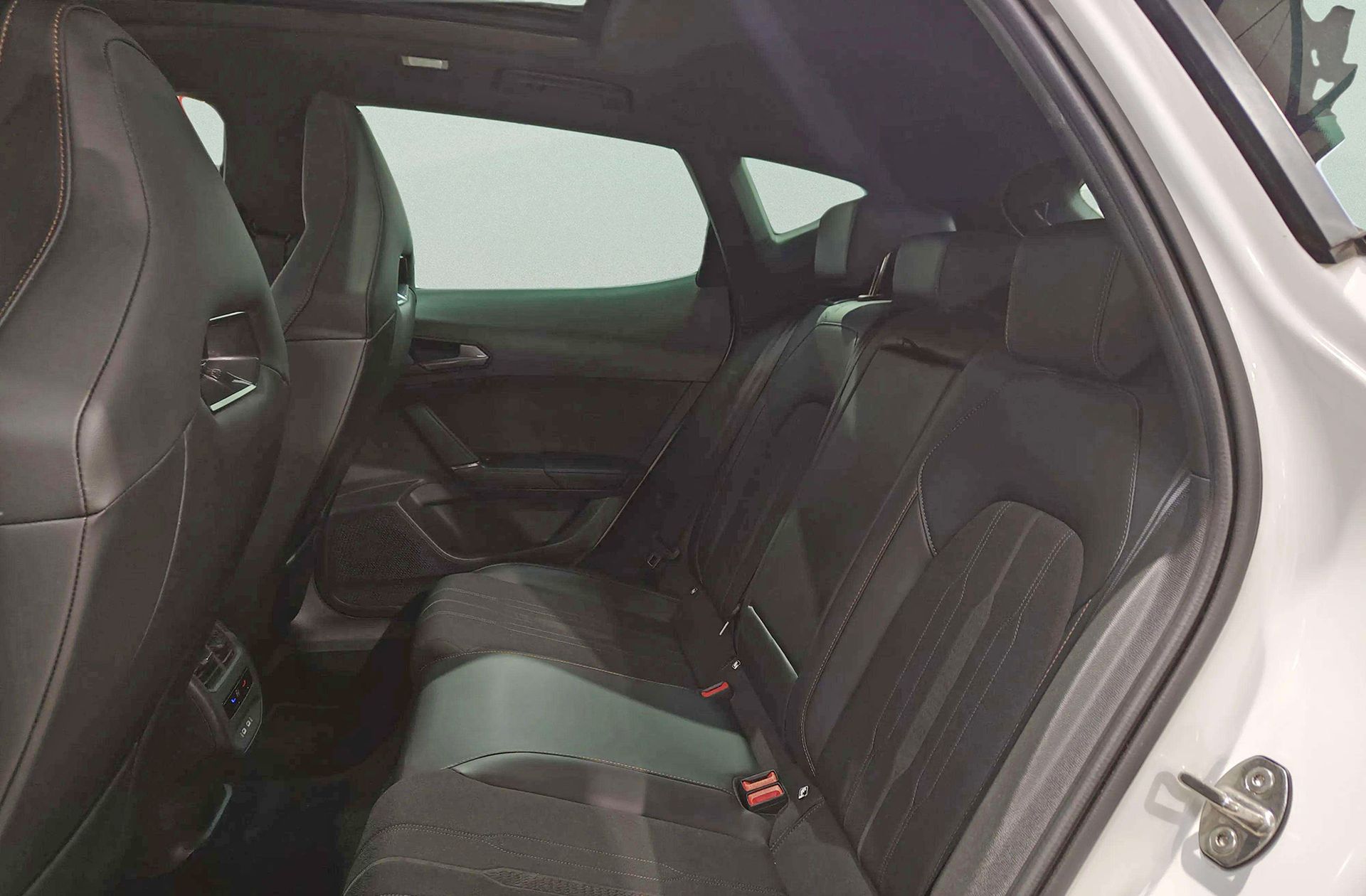 Cupra Formentor 2.0 TSI VZ DSG - foto 16