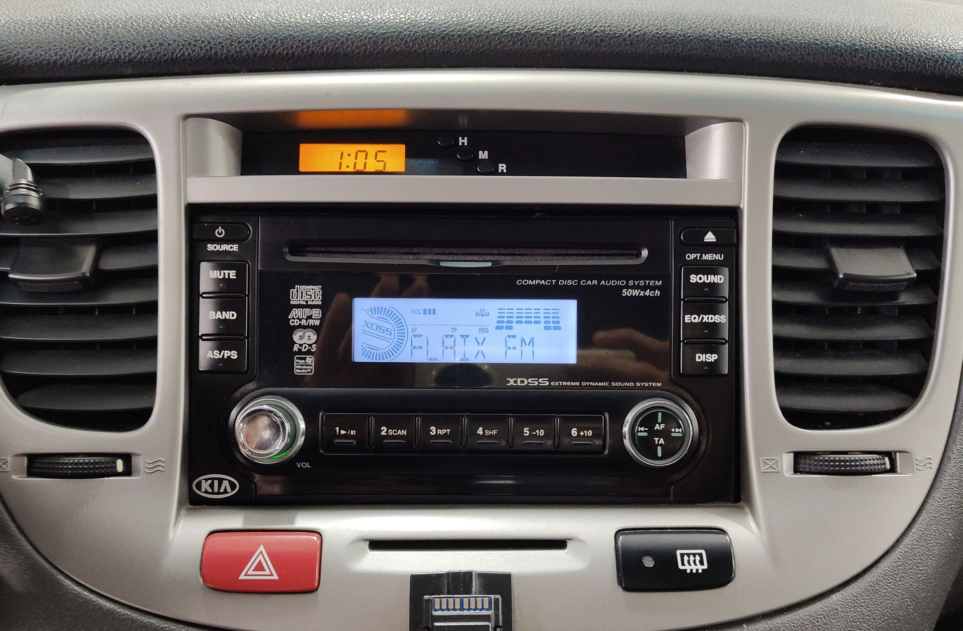 Kia Rio 1.5 CRDi Emotion - foto 24