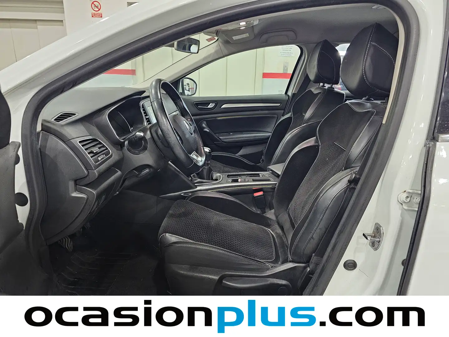 Foto Renault Mégane Renault Megane Sport Tourer Zen Energy TCe (130 CV)