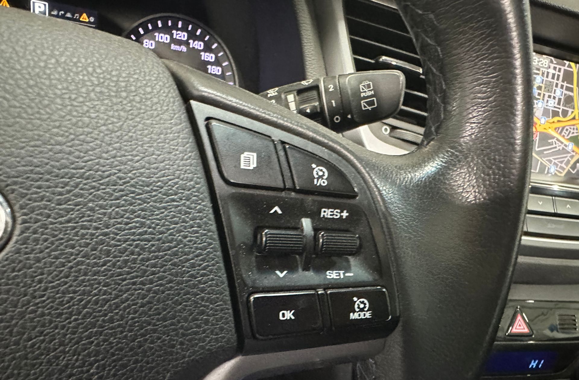 Hyundai Tucson 1.7 CRDi BlueDrive Tecno Sky 4x2 DCT - foto 25