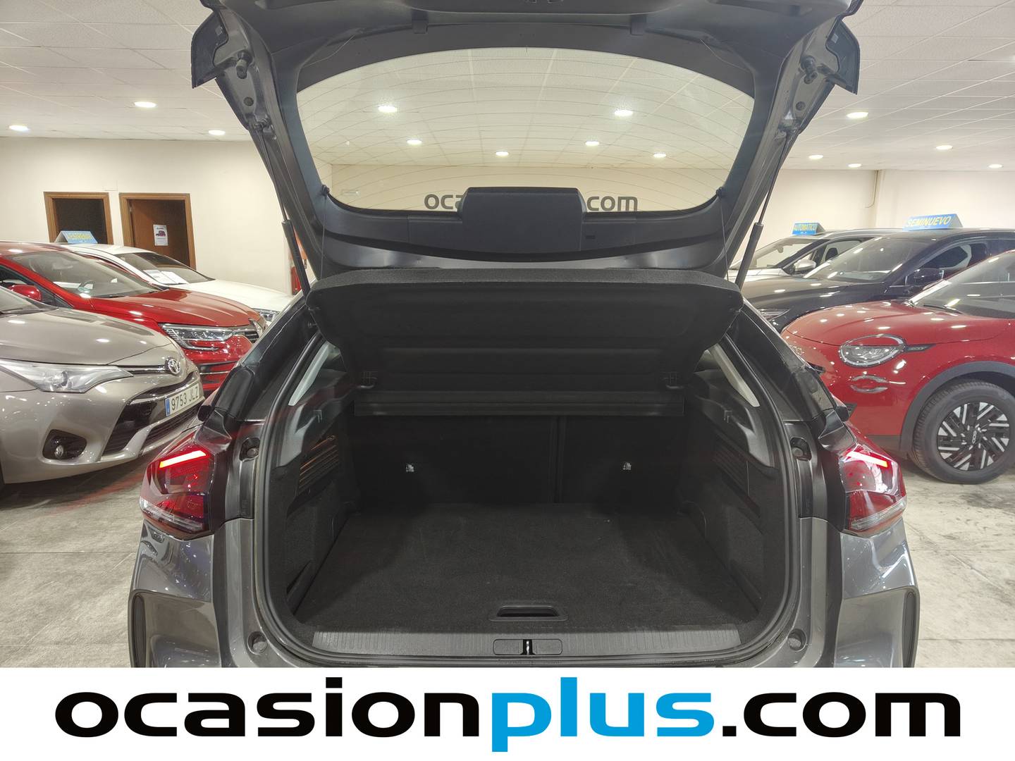 Fotos maletero Citroën C4 Citroen C4 PureTech 130 S&S 6v Plus (131 CV)