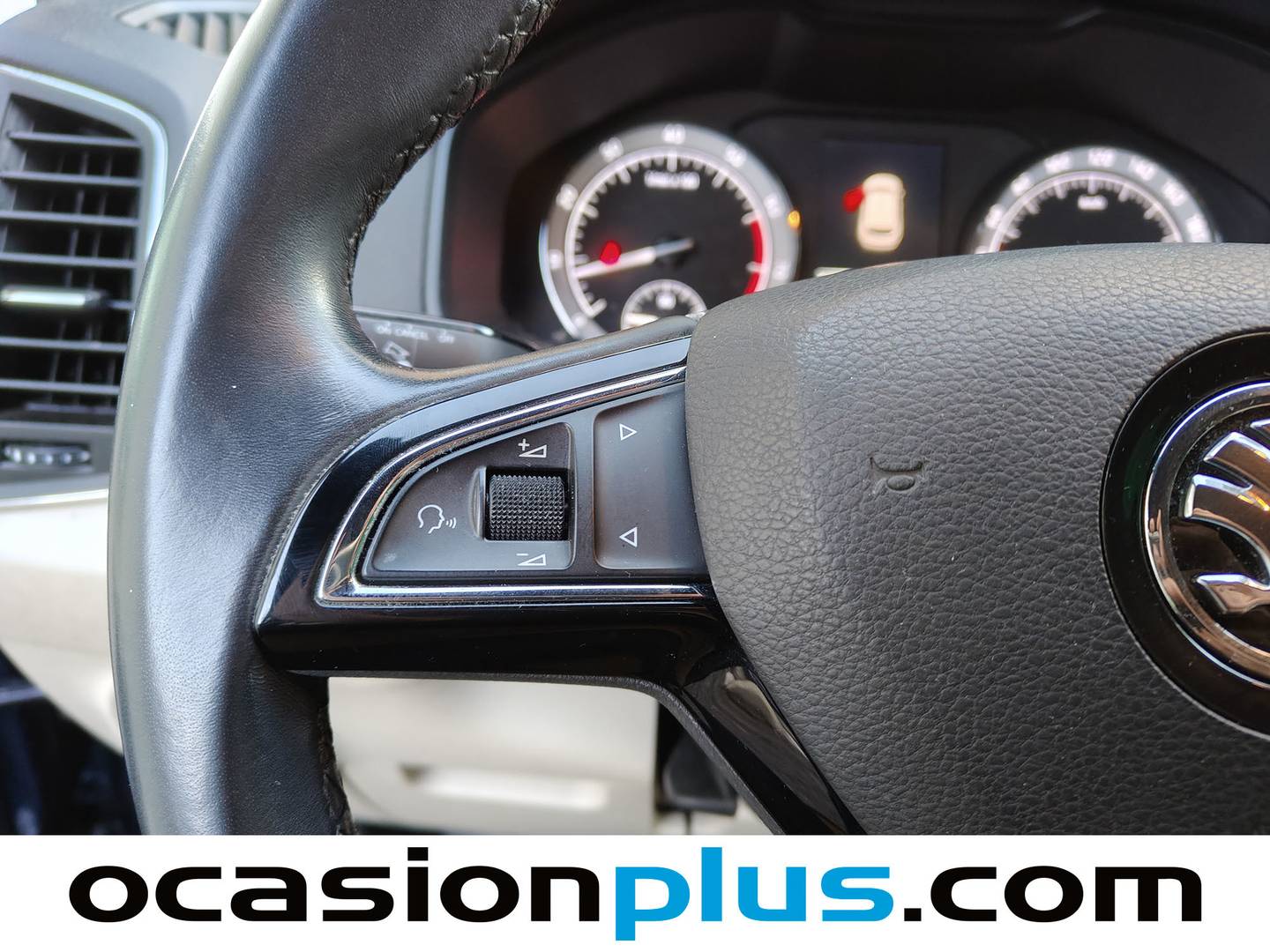 Foto Skoda Karoq Skoda Karoq 1.5 TSI ACT Style (150 CV)