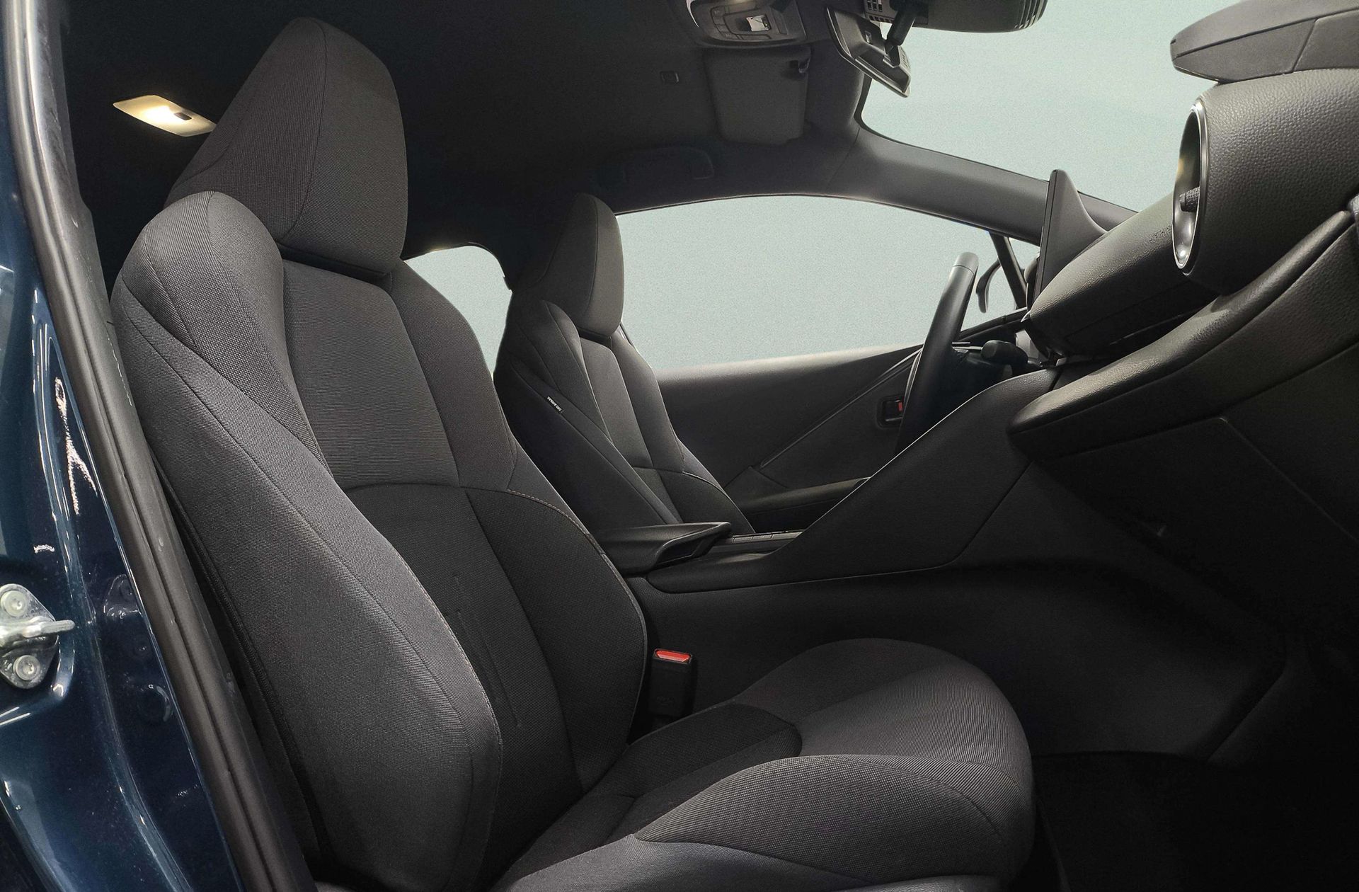 Toyota C-HR 140H Advance - foto 18