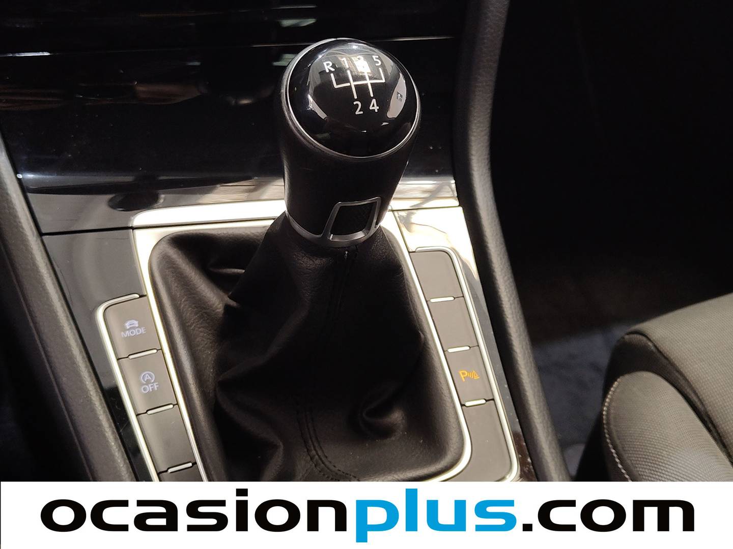Volkswagen Golf Volkswagen Golf Sport 1.6 TDI BMT (105 CV) Pack R-Line seminuevo