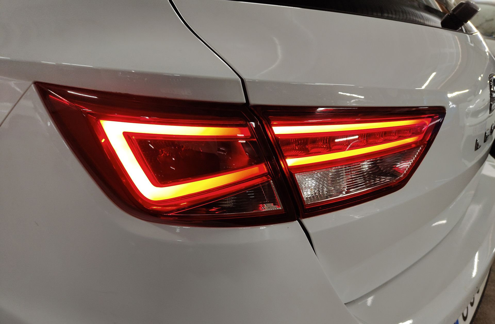 SEAT León 2.0 TDI FR - foto 17