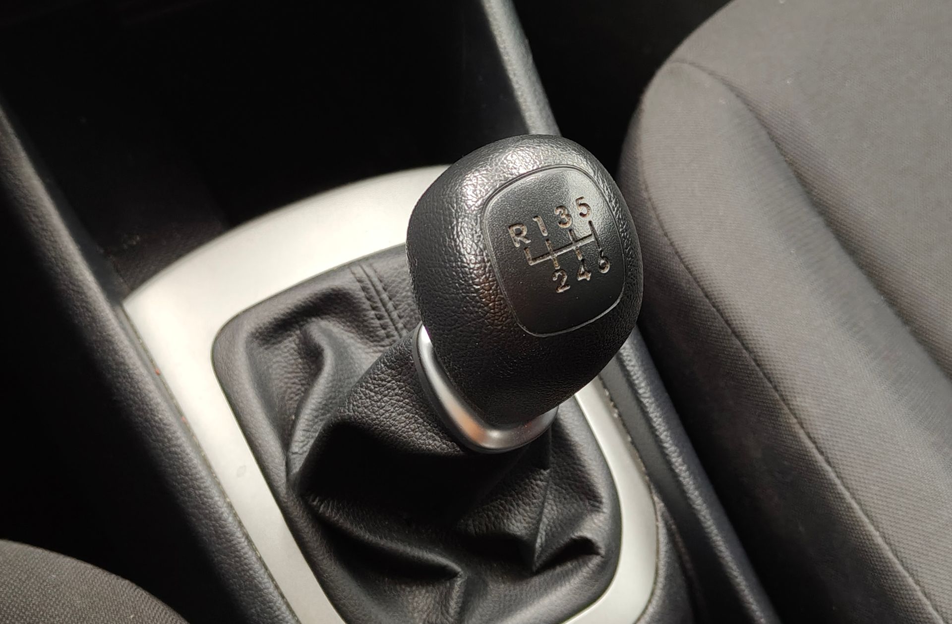 Kia Rio 1.1 CRDi WGT Tech - foto 5