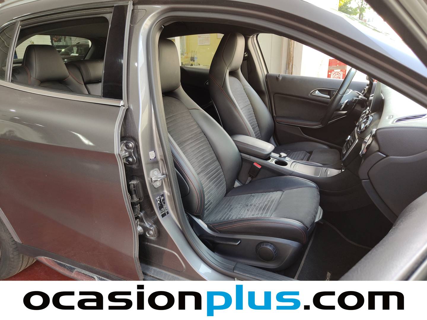 Foto Mercedes GLA Mercedes-Benz GLA GLA 200 d (136 CV) Pack AMG