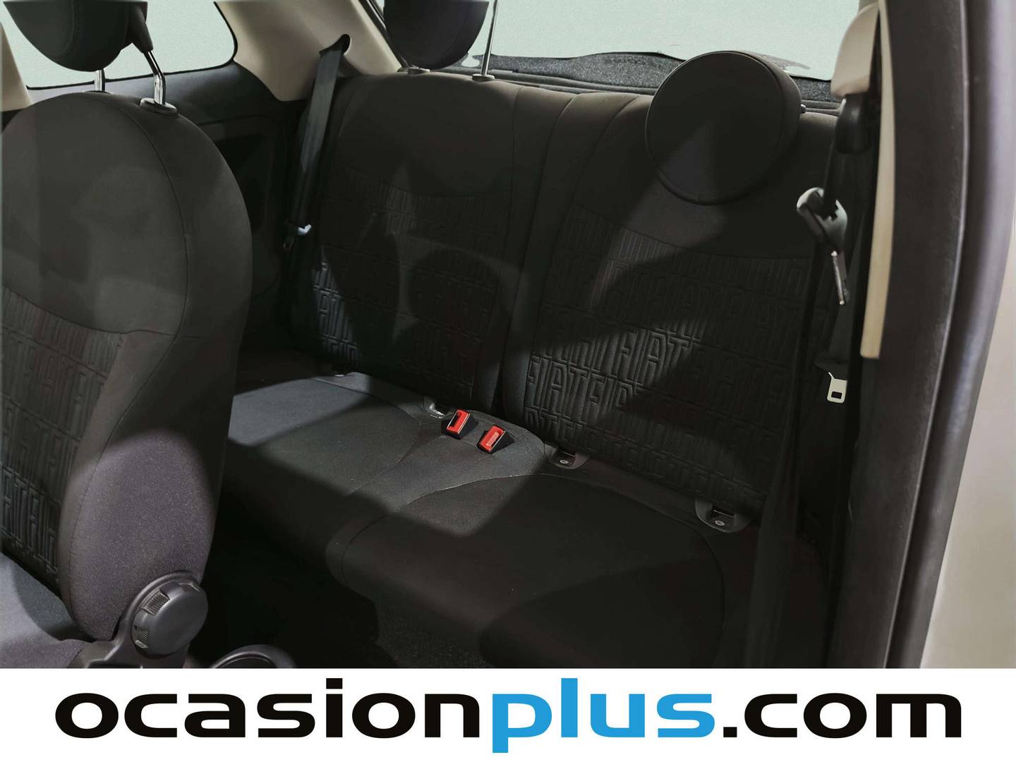 Foto asientos traseros Fiat 500 Fiat 500 1.0 Hybrid Dolcevita (70 CV)