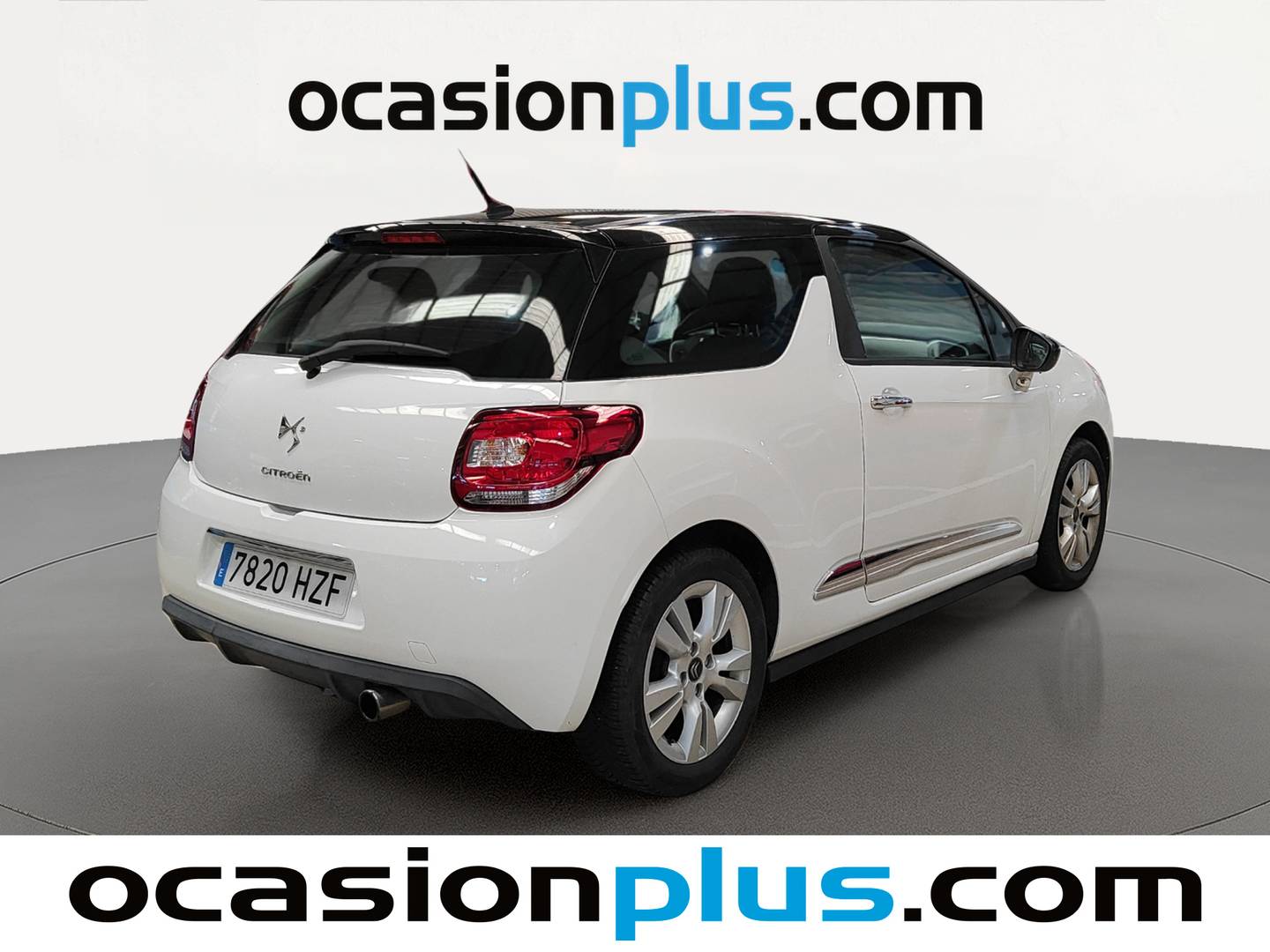 Foto trasera Citroën DS3 Citroën DS3 VTI 82 Urban Shot (82 CV) derecha