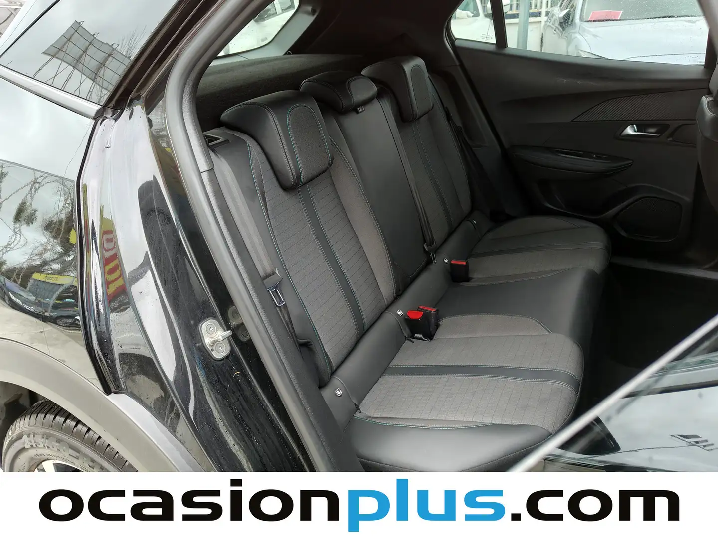 Foto Peugeot 2008 Peugeot 2008 PureTech 130 S&S Allure Pack (130 CV)