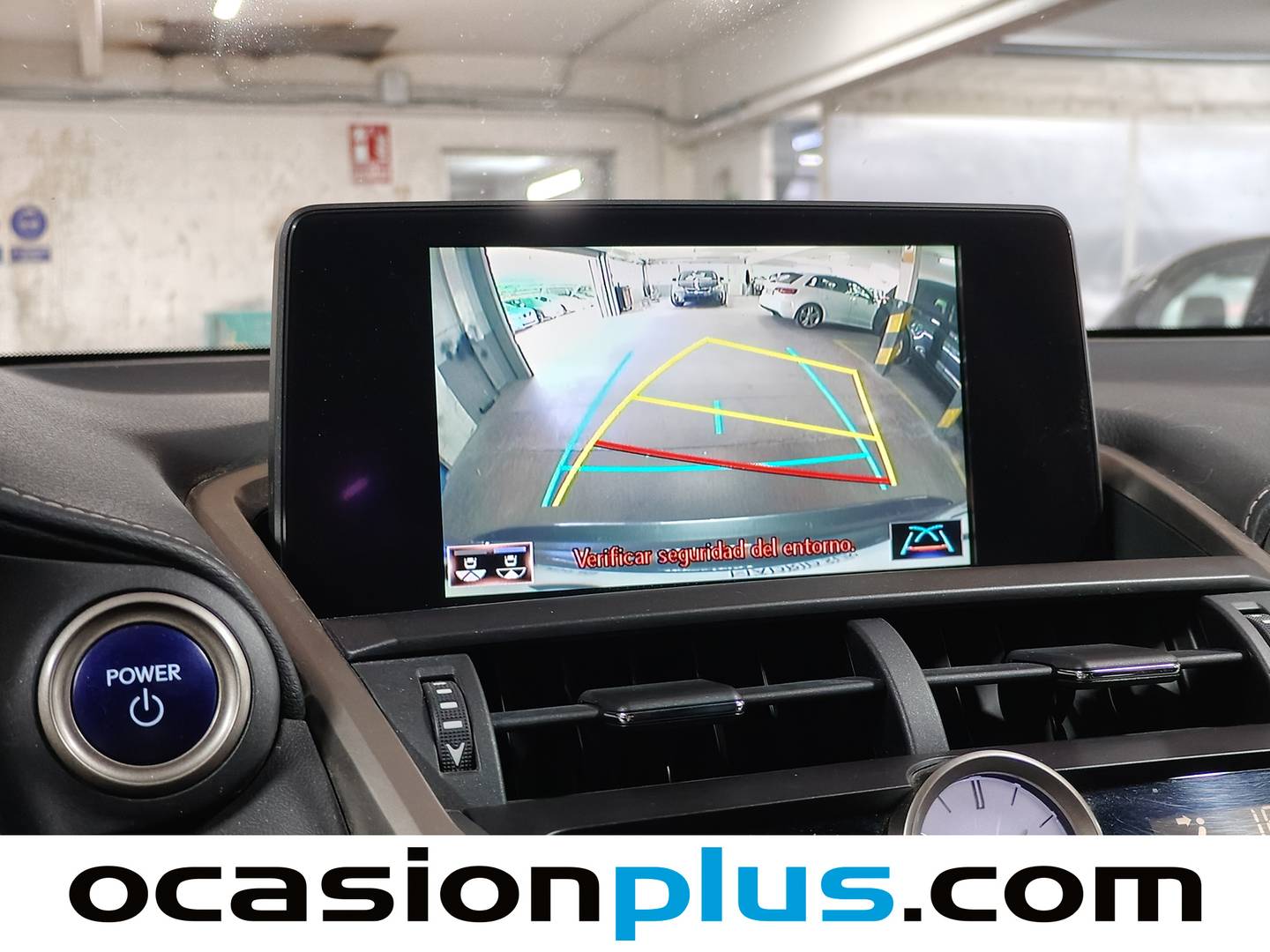 Extras del Lexus NX Lexus NX 300h Premium 2WD (197 CV)