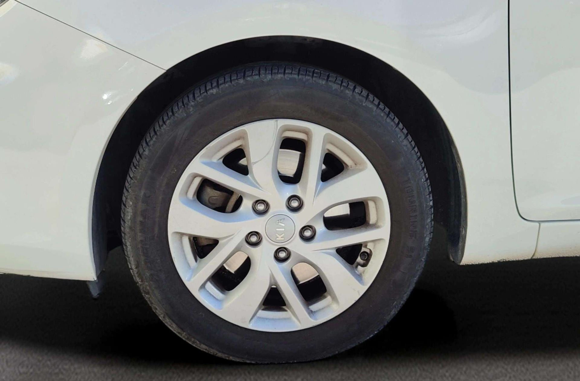 Kia Carens 1.7 CRDi VGT Eco-Dynamics Basic - foto 35