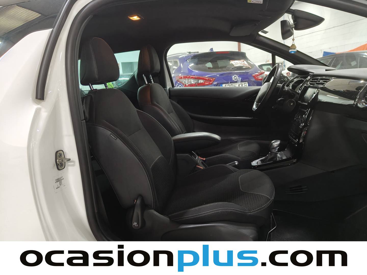 DS DS 3 DS DS3 1.2 PureTech EAT6 So Chic (110 CV) automático