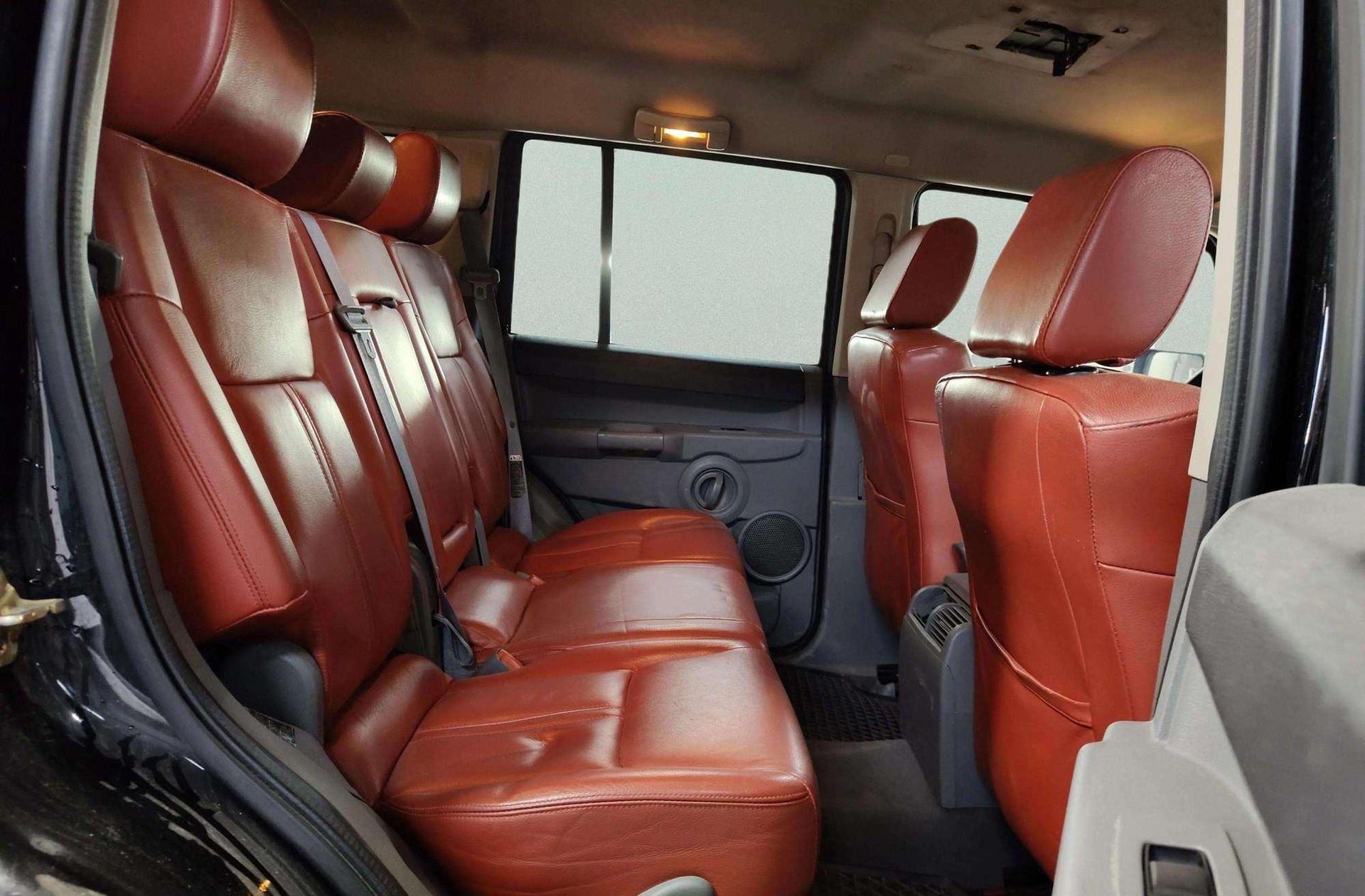 Jeep Commander 3.0 V6 CRD Limited 7 plazas - foto 16