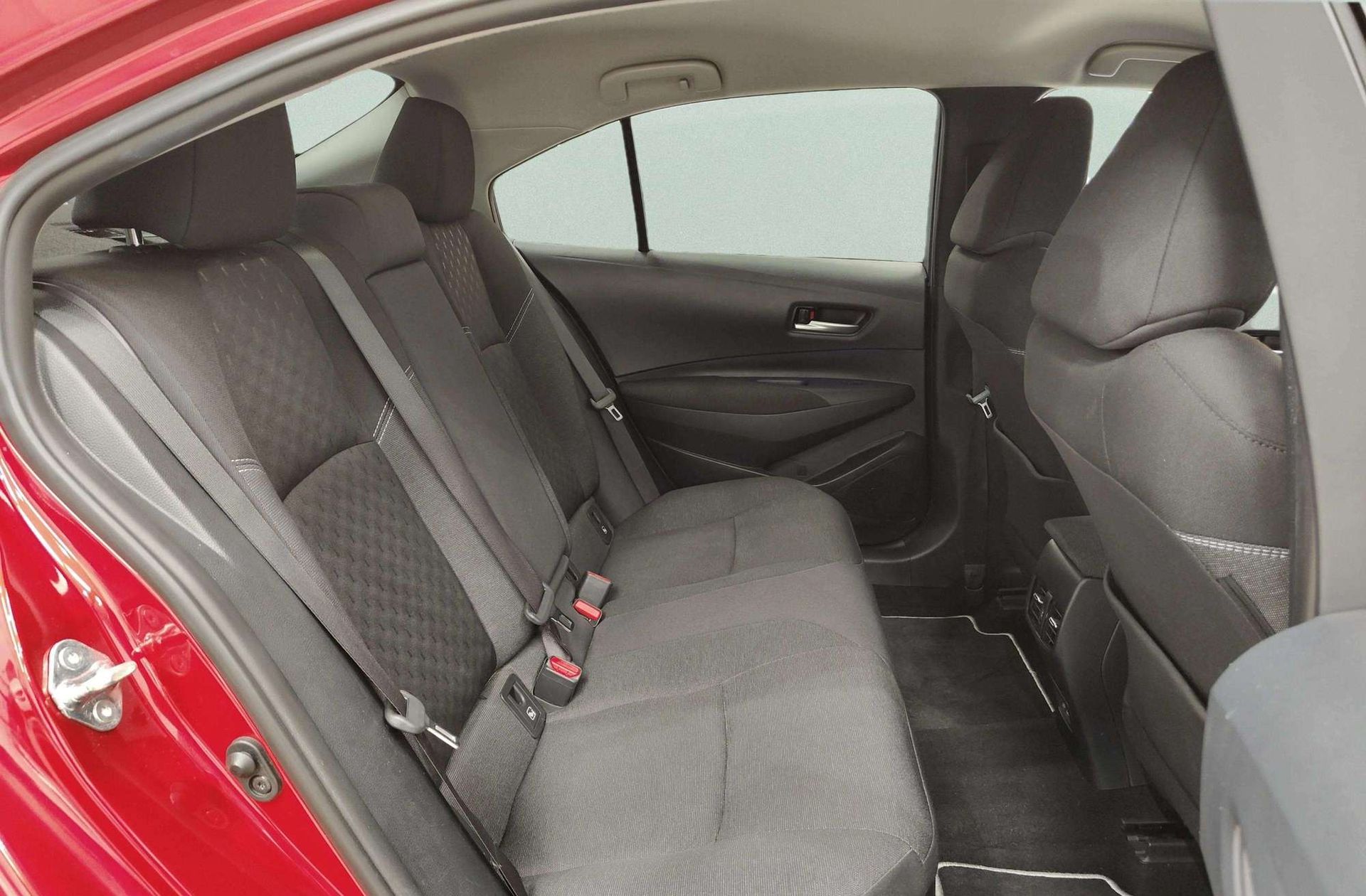 Toyota Corolla 140H Style - foto 18