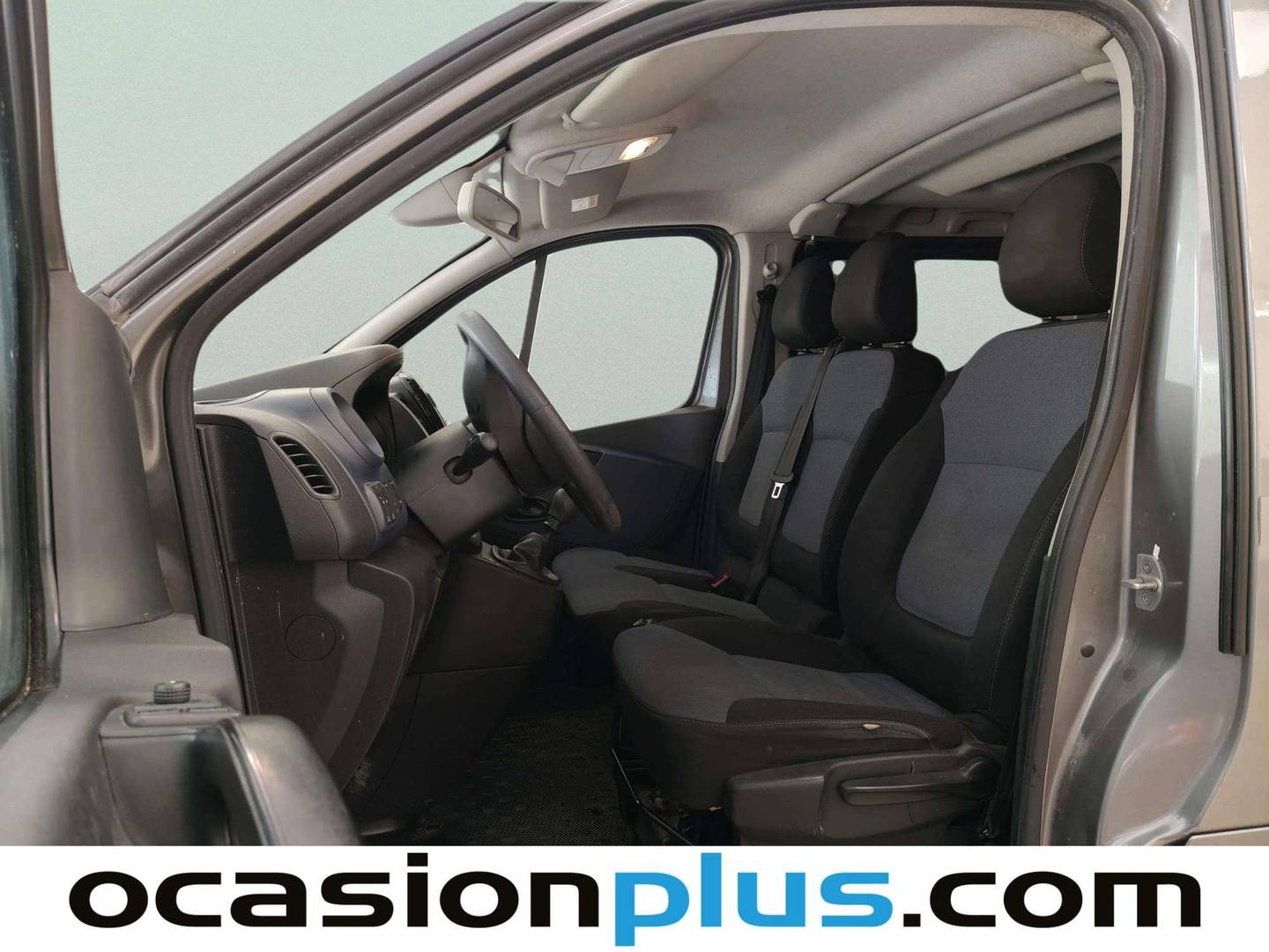 Foto asientos traseros Opel Vivaro Opel Vivaro Combi 1.6 CDTI S&S L2 2.9t (125 CV) 9 plazas