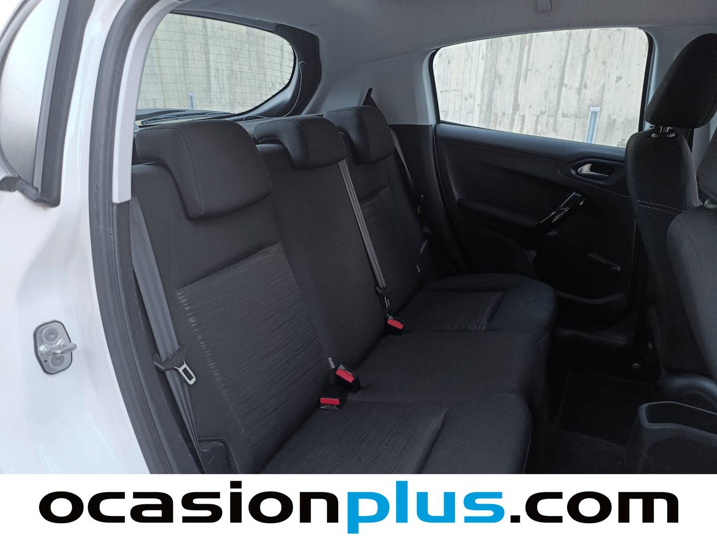 Peugeot 208 Peugeot 208 1.2 PureTech Access (82 CV) gasolina