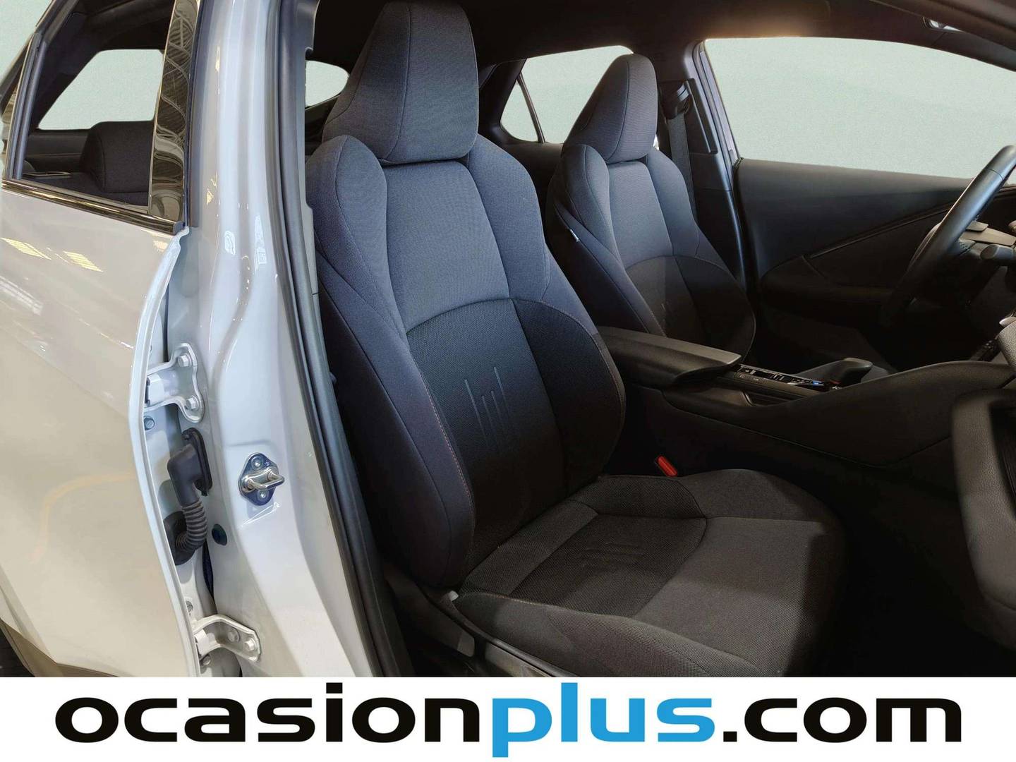 Toyota C-HR Toyota C-HR 220PH Advance (223 CV) 2024