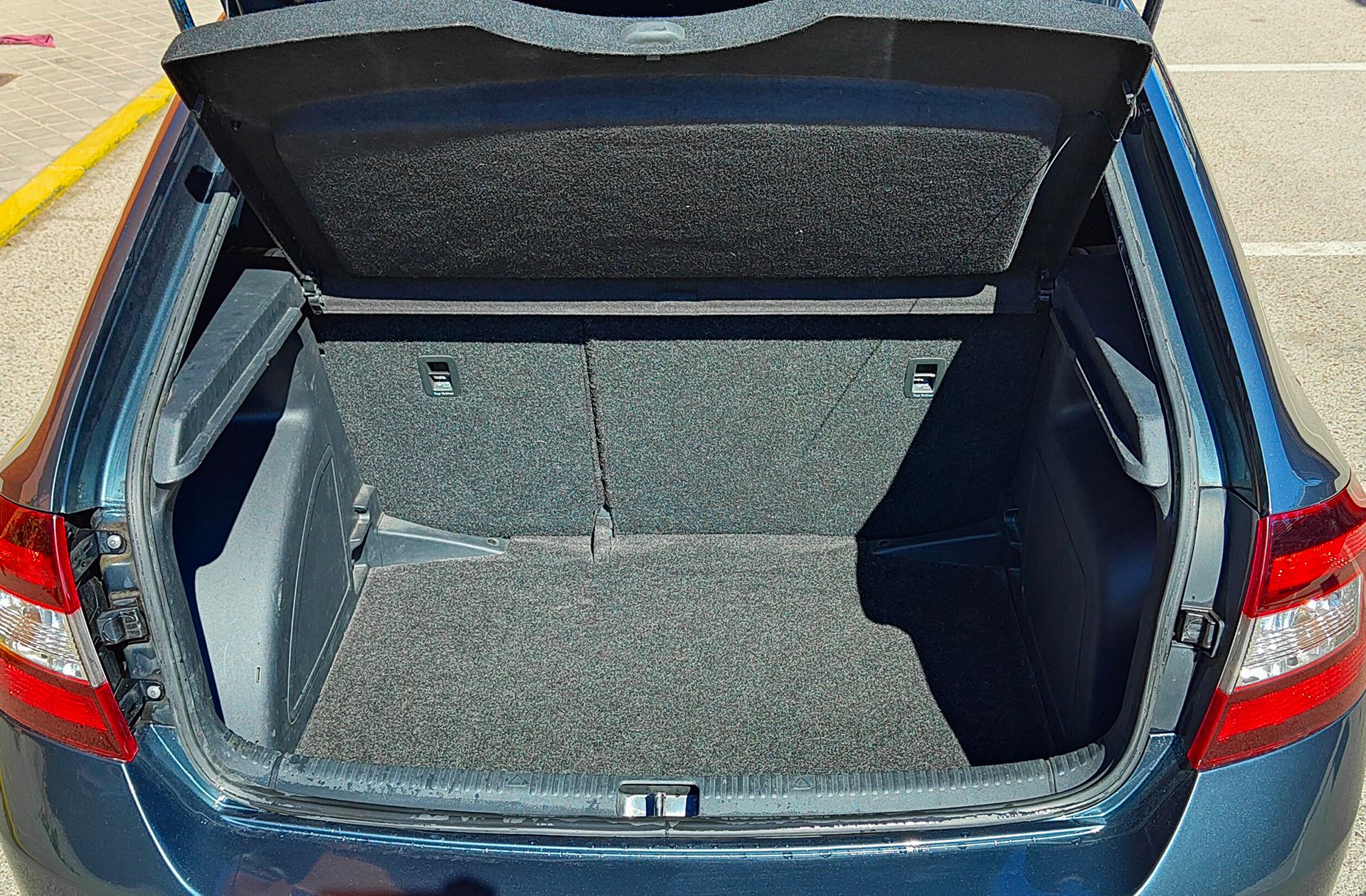 Škoda Spaceback 1.4 TDI CR Like - foto 12
