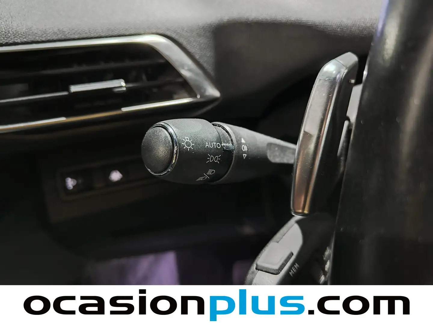 Foto Peugeot 3008 Hybrid Peugeot 3008 Hybrid 300 Allure Pack e-EAT8  (300 CV)