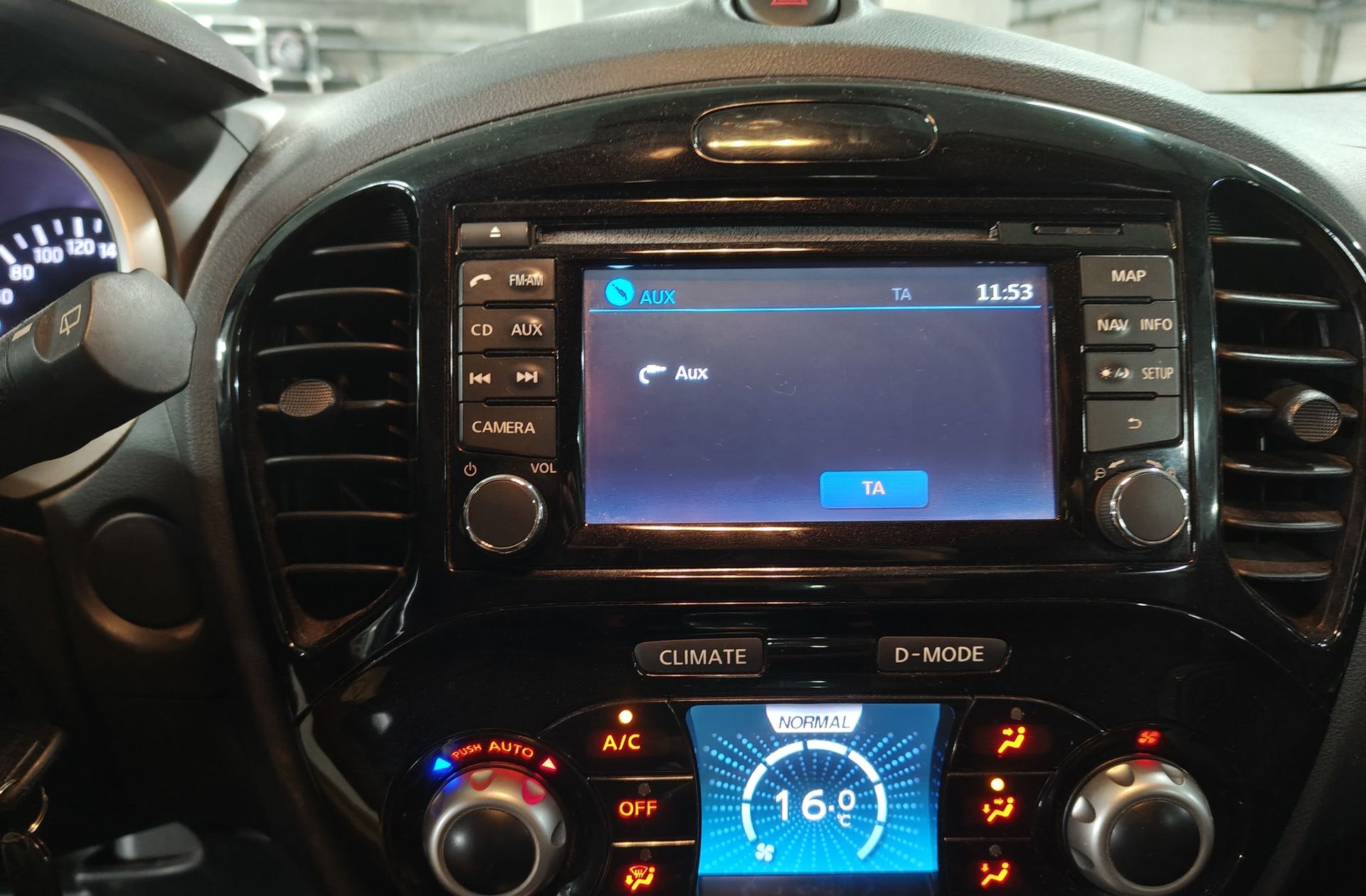 Nissan Juke 1.5 dCi N-Tec 4x2 - foto 28