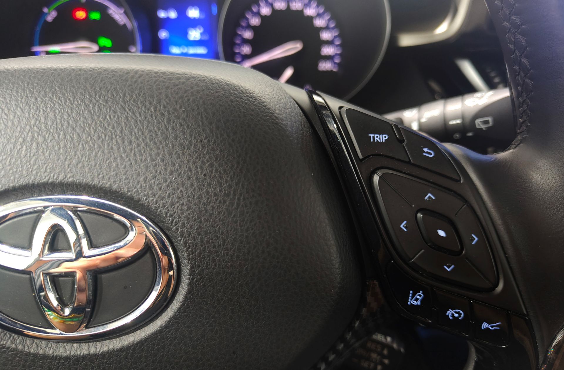 Toyota C-HR 1.8 125H Advance - foto 31