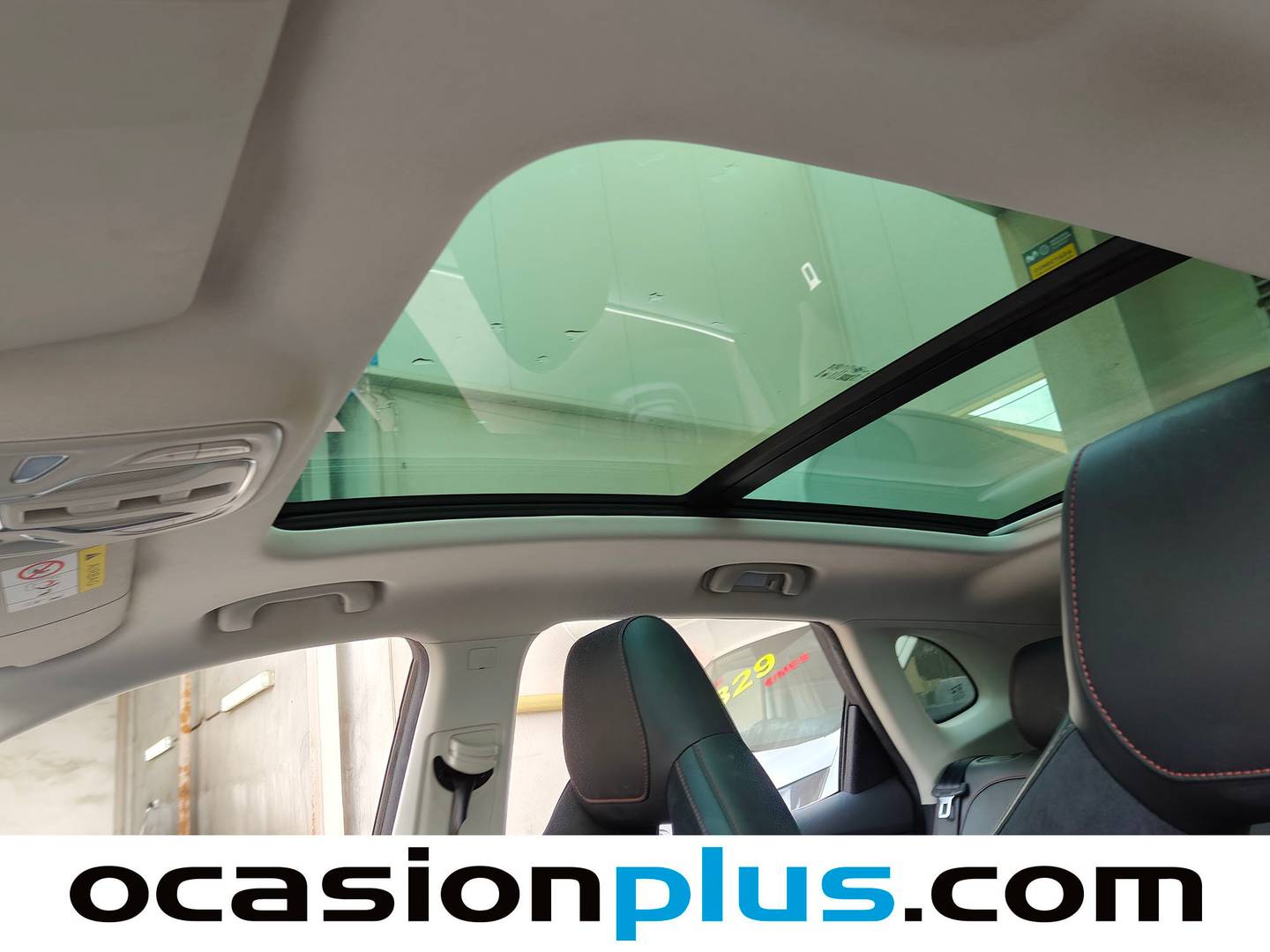 Extras y acabados del MG HS MG HS 1.5 Turbo GDI Luxury DCT (162 CV)