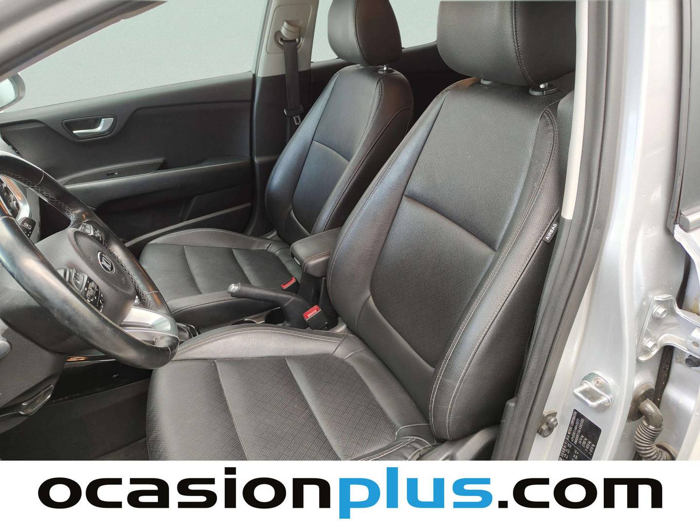Foto asientos delanteros KIA Stonic KIA Stonic 1.0 T-GDi Tech DCT (120 CV)
