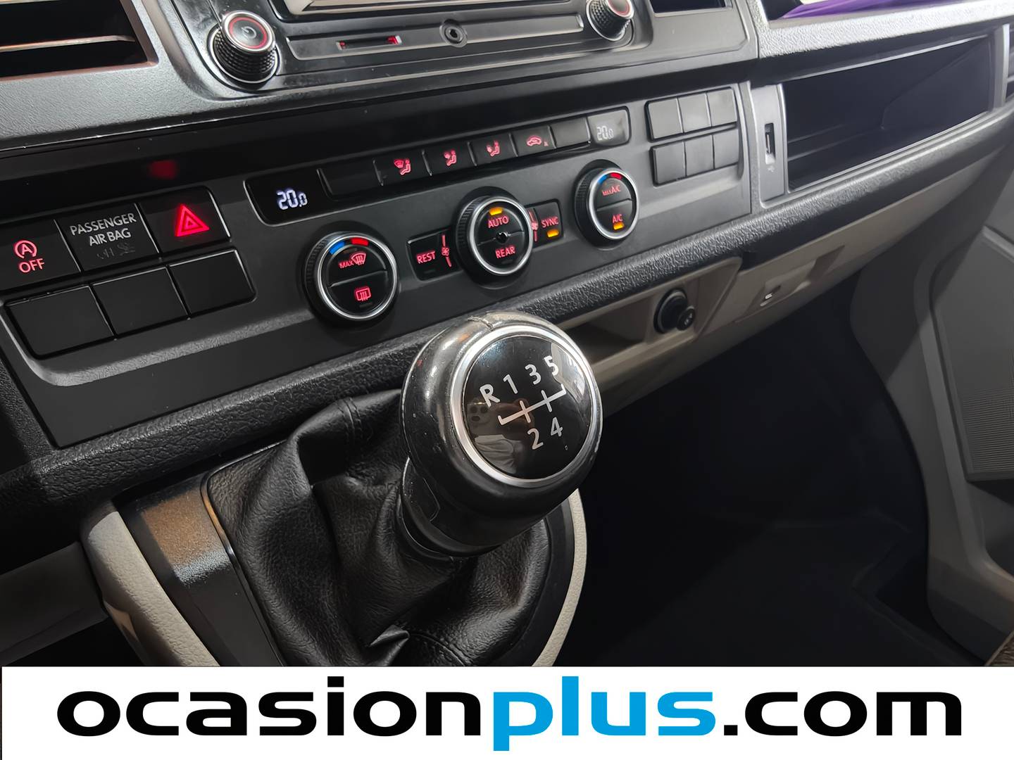 Volkswagen Caravelle Volkswagen Caravelle Trendline Batalla Corta 2.0 TDI BMT (102 CV) de segunda mano
