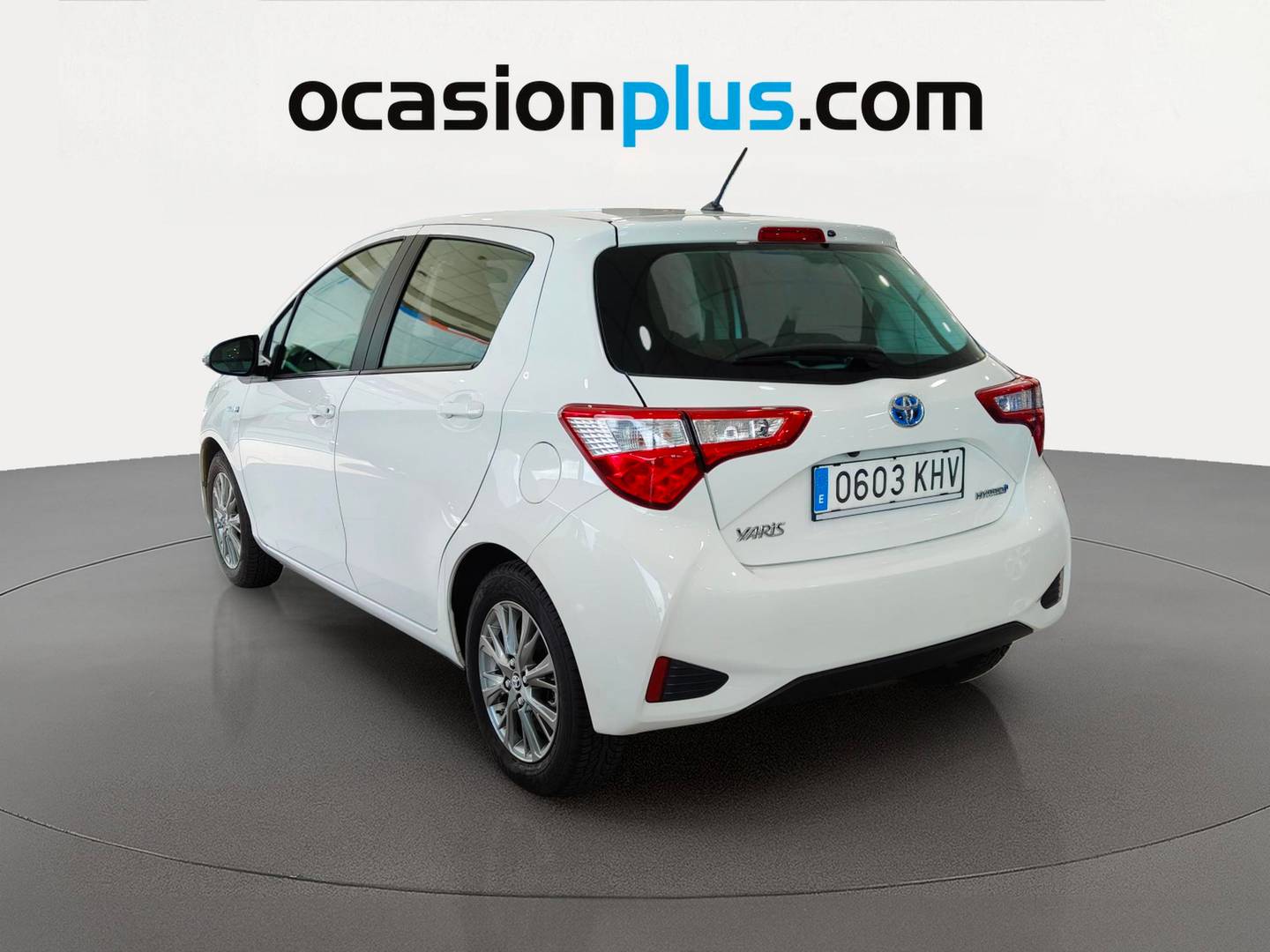 Foto trasera Toyota Yaris Toyota Yaris 1.5 Hybrid Active (100 CV) izquierda