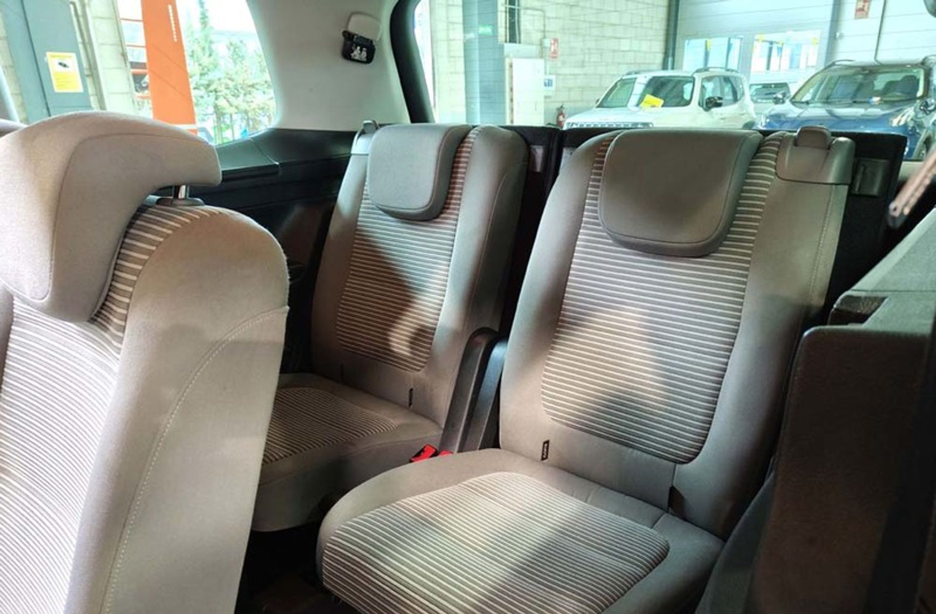 SEAT Alhambra 2.0 TDI Style 4Kids DSG 7 plazas - foto 6