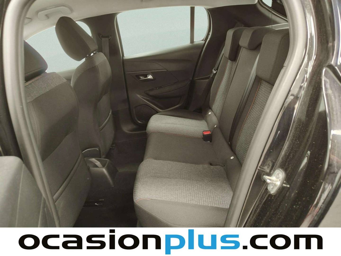 Foto asientos traseros Peugeot 208 Peugeot 208 Style Hybrid 110 eDCS6 (110 CV)